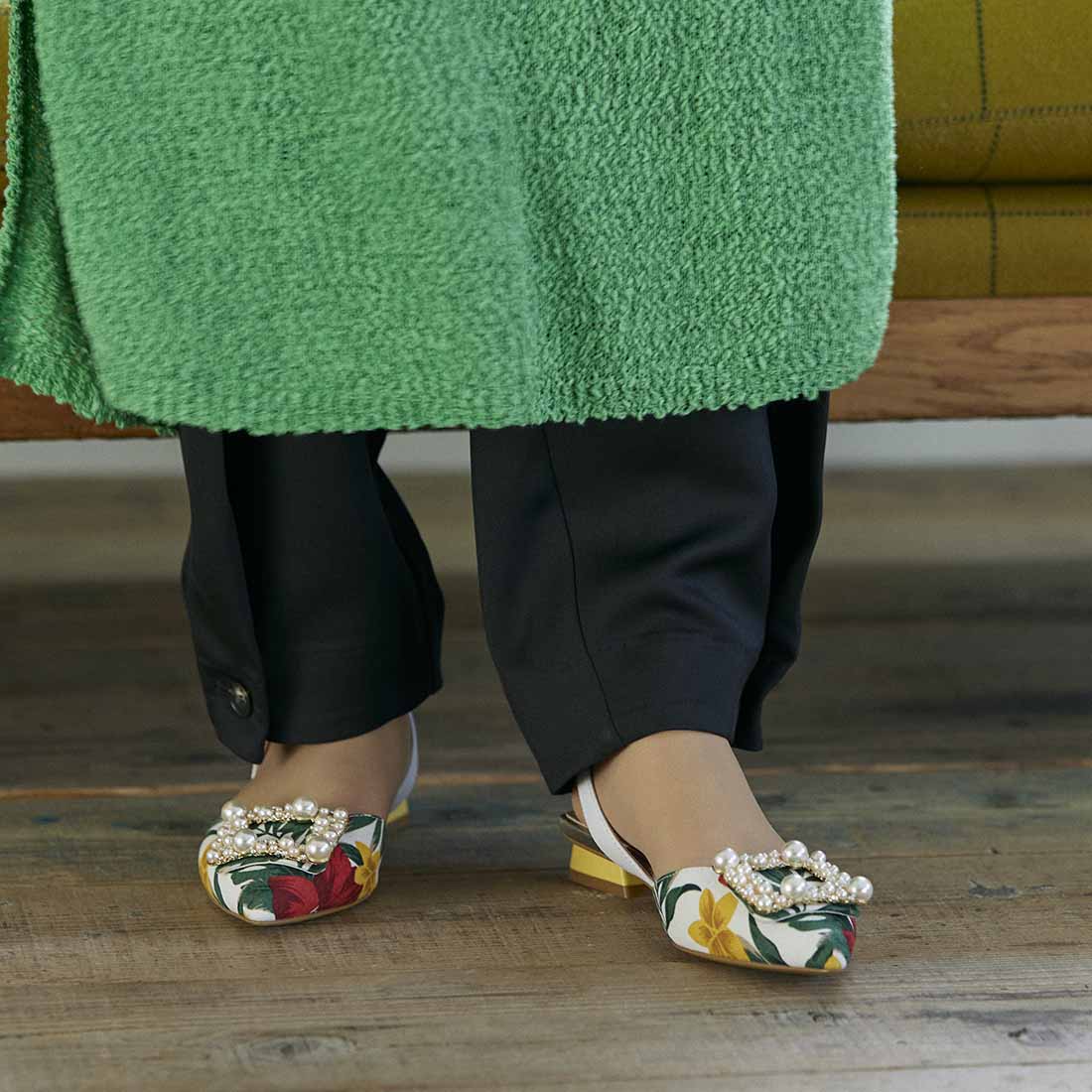 モード エ ジャコモ MODE ET JACOMO パールビジューバックベルトパンプス (ホワイトキジ) ホワイトキジ