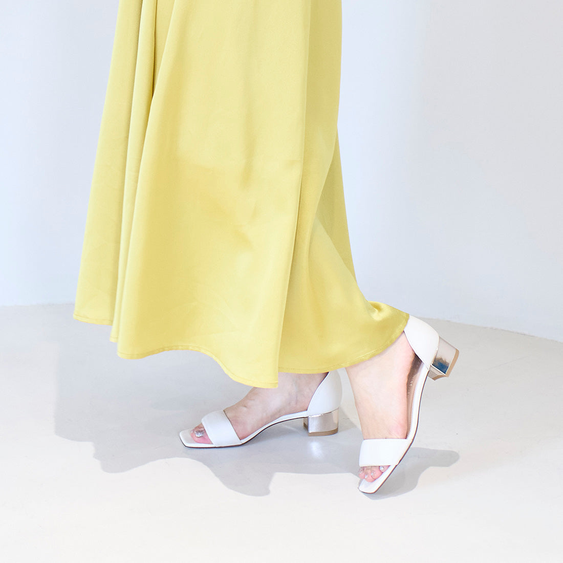 アンクルストラップサンダル