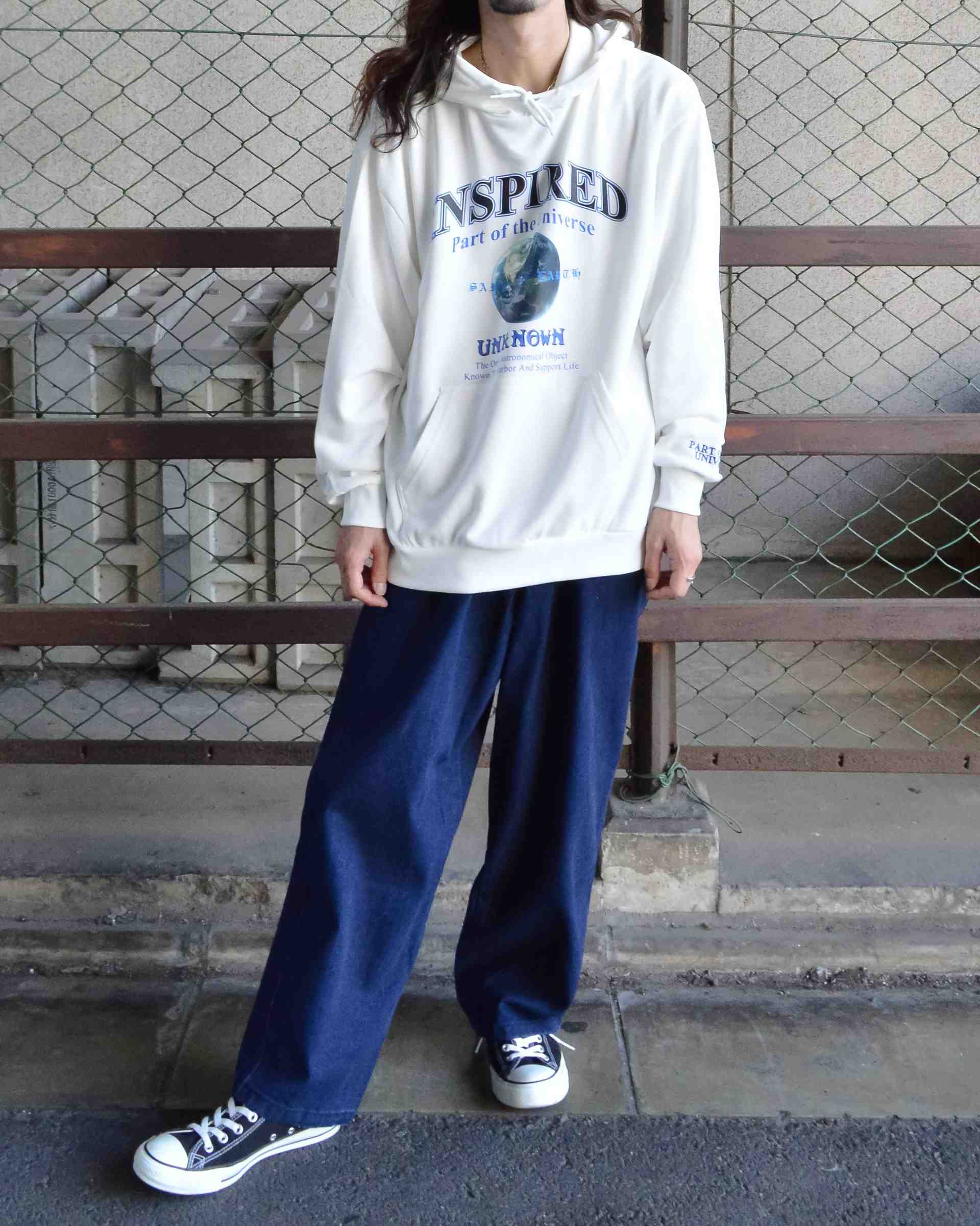 モディッシュガゼ MODISH GAZE INSPIREDロゴ裏毛パーカー