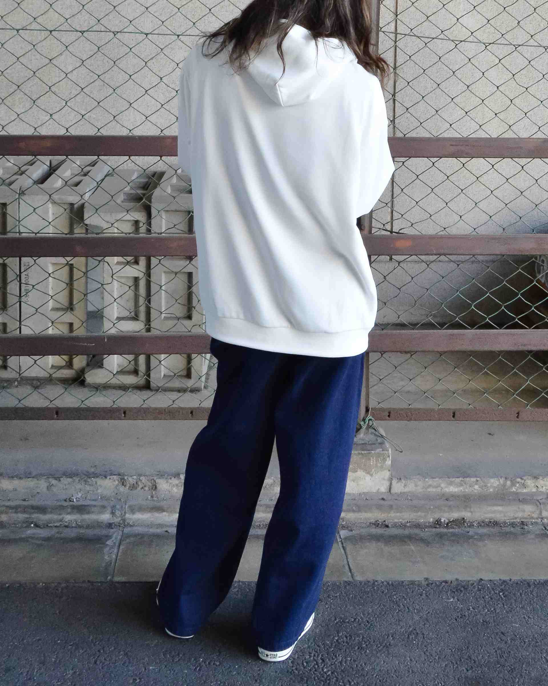 モディッシュガゼ MODISH GAZE INSPIREDロゴ裏毛パーカー