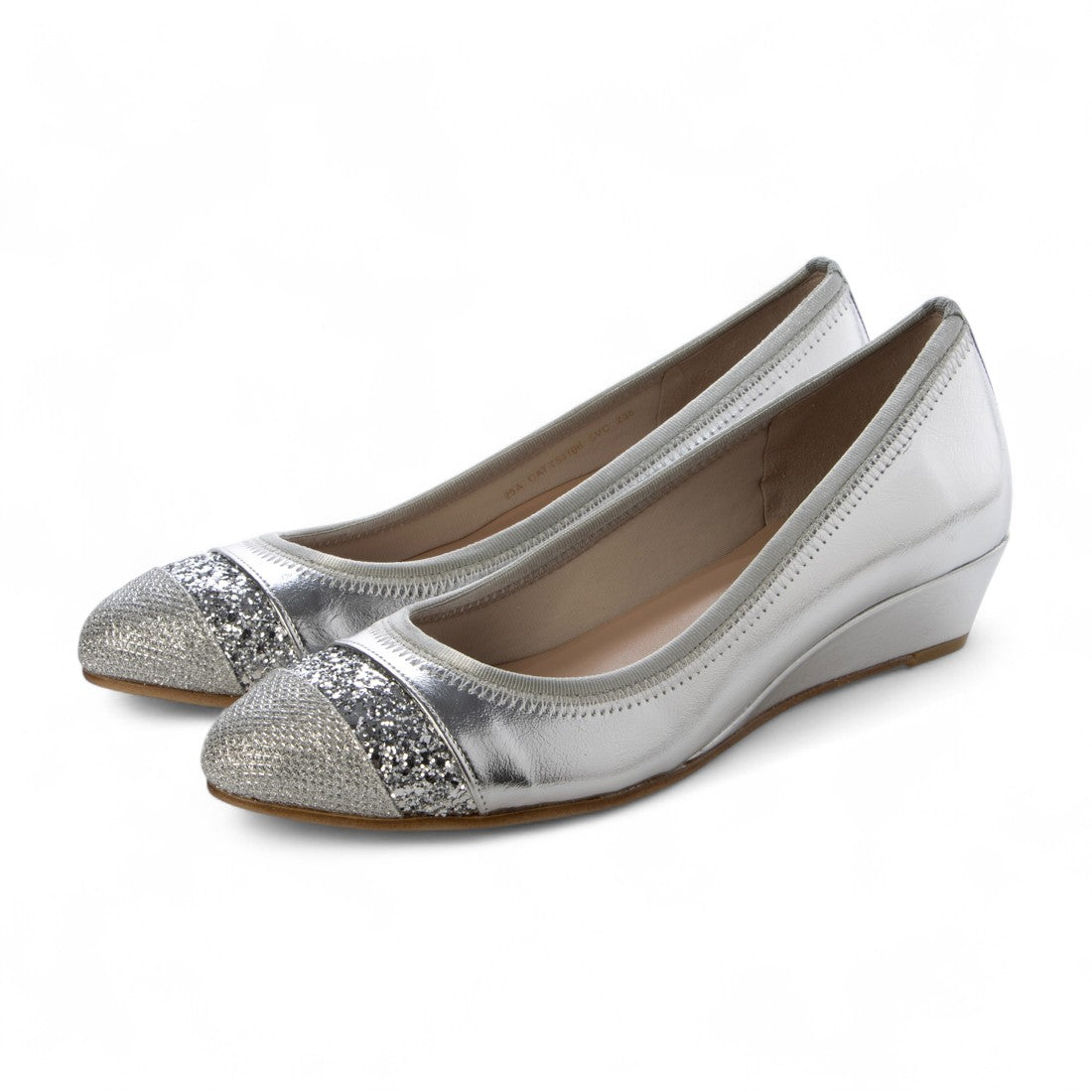モード エ ジャコモ カリーノ MODE ET JACOMO carino ポインテッドトゥウエッジヒールパンプス (シルバーコンビ) シルバーコンビ