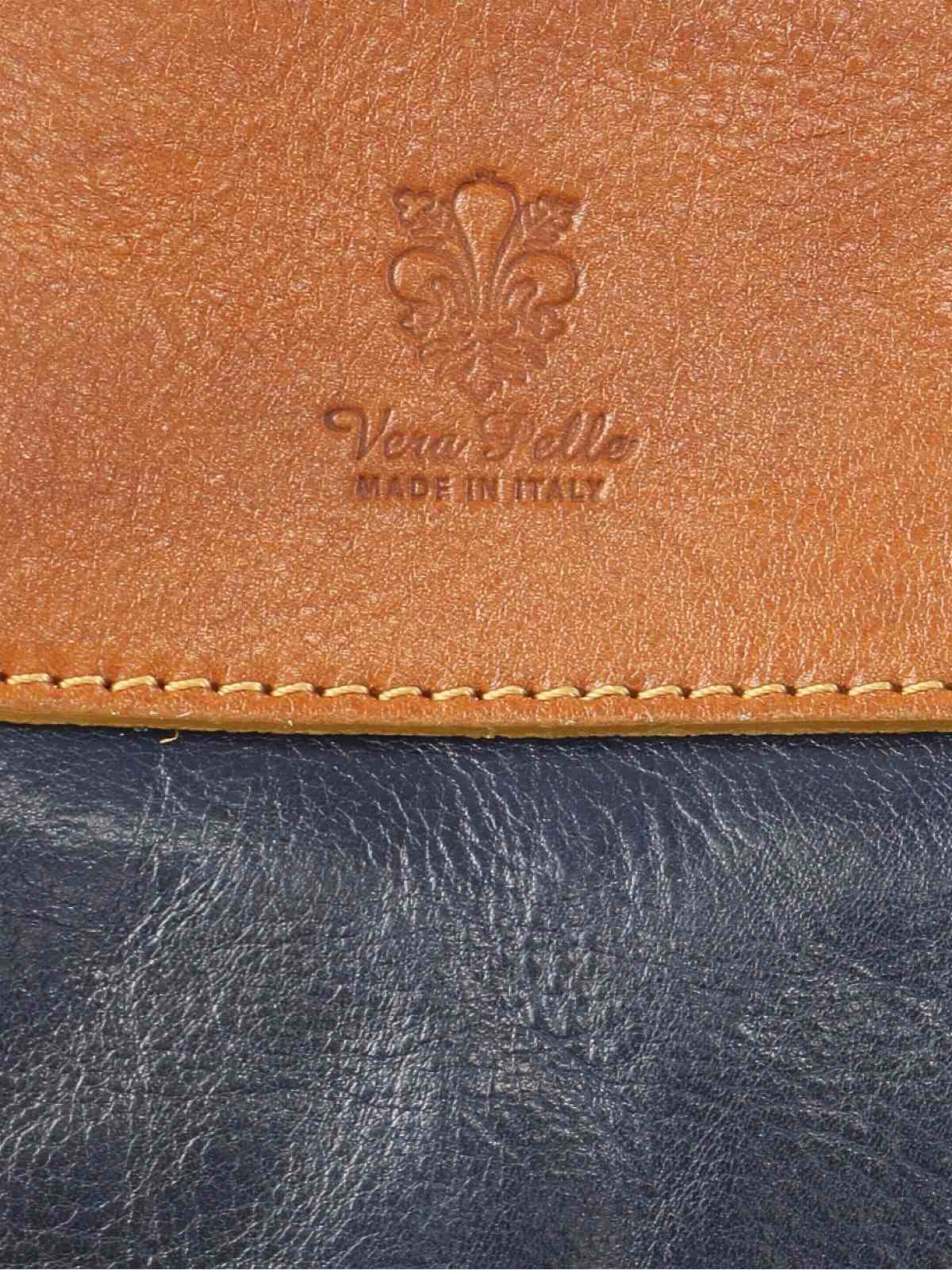 在意大利製造的四室男子包