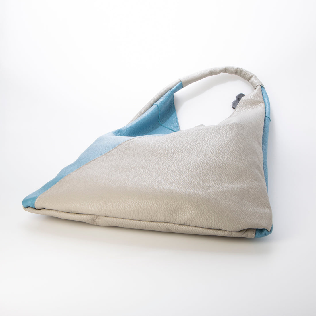 モードフルーレ MODE FOURRURE イタリアンカーフトライアングルバイカラーバッグ