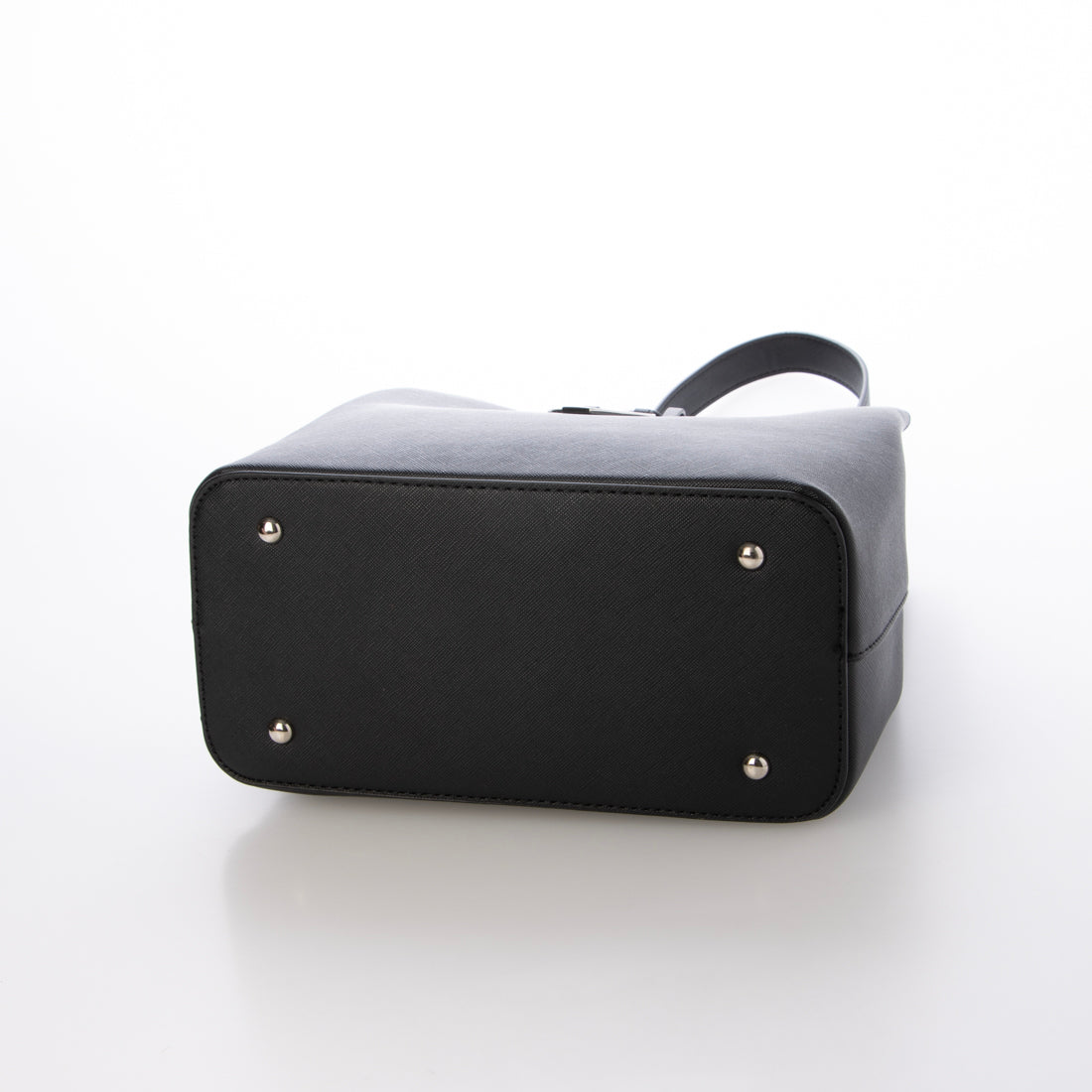 モノコムサ MONO COMME CA 〔モノコムサ〕 ロゴプレート ミニバッグ (ブラック) ブラック