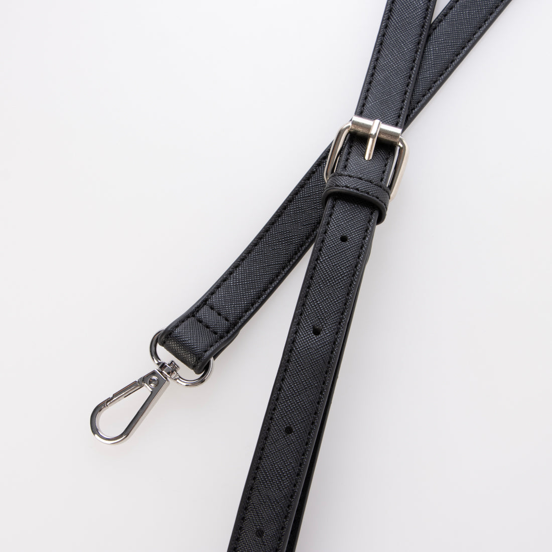 モノコムサ MONO COMME CA 〔モノコムサ〕 ロゴプレート ミニバッグ (ブラック) ブラック