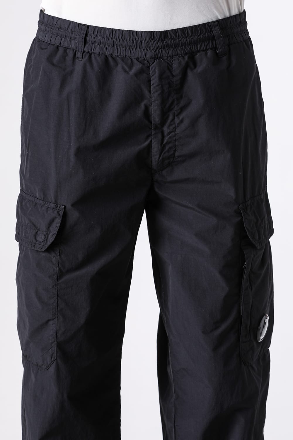 シーピーカンパニー C.P. COMPANY Flatt Nylon Loose Cargo Lens pt (Black) Black