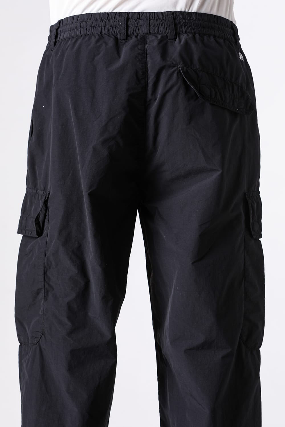 シーピーカンパニー C.P. COMPANY Flatt Nylon Loose Cargo Lens pt (Black) Black