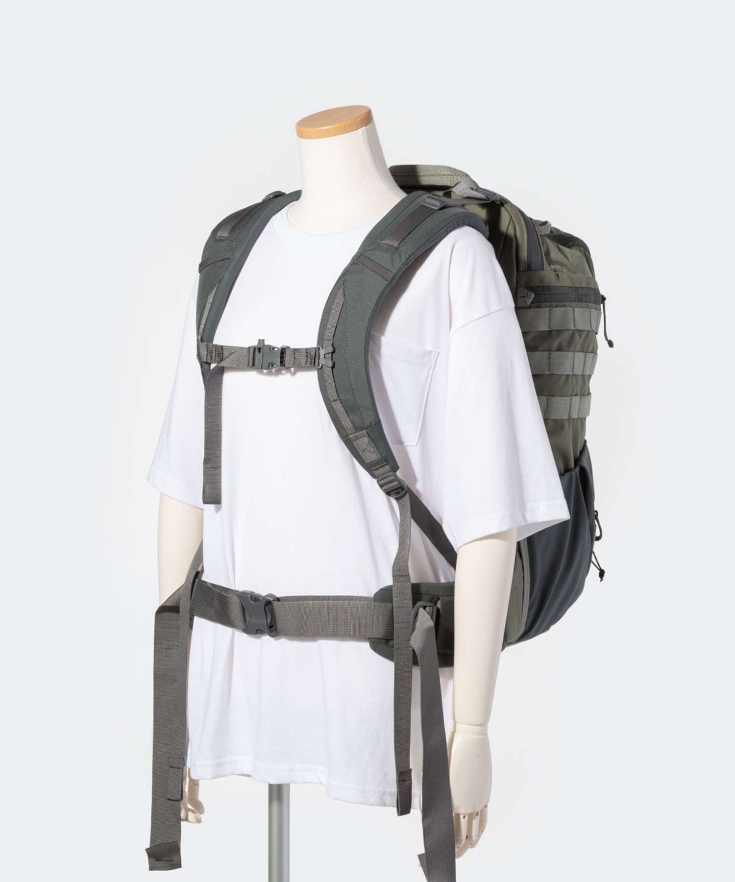 ミステリーランチ MYSTERY RANCH RIP RUCK 32 バックパック メンズ バック リュックサック タウンユース (ブラック) ブラック