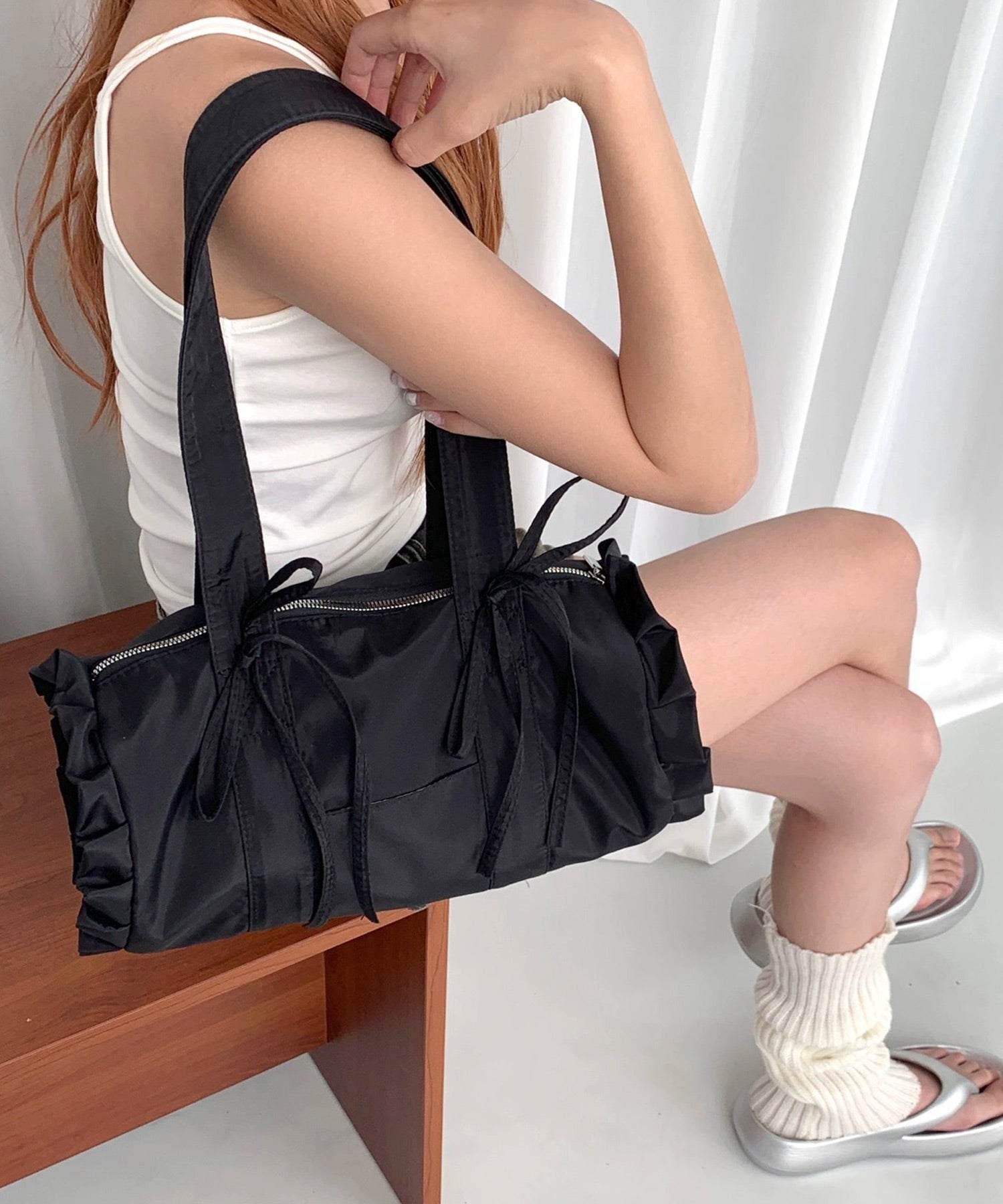 ショップニコニコ ShopNikoNiko リボンフリル ナイロン ボストンバッグ【即納】 フレンチガーリー かばん ハンドバッグ 横長バッグ 筒型バッグ 夏バッグ ダブルハンドル 軽量 蝶々結び レデ