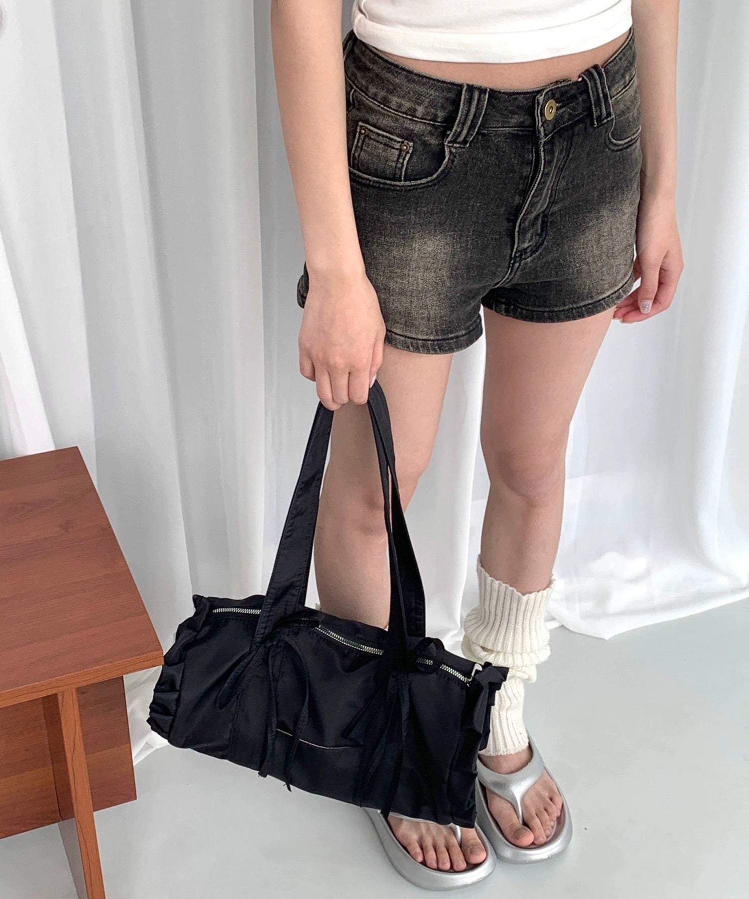 ショップニコニコ ShopNikoNiko リボンフリル ナイロン ボストンバッグ【即納】 フレンチガーリー かばん ハンドバッグ 横長バッグ 筒型バッグ 夏バッグ ダブルハンドル 軽量 蝶々結び レデ