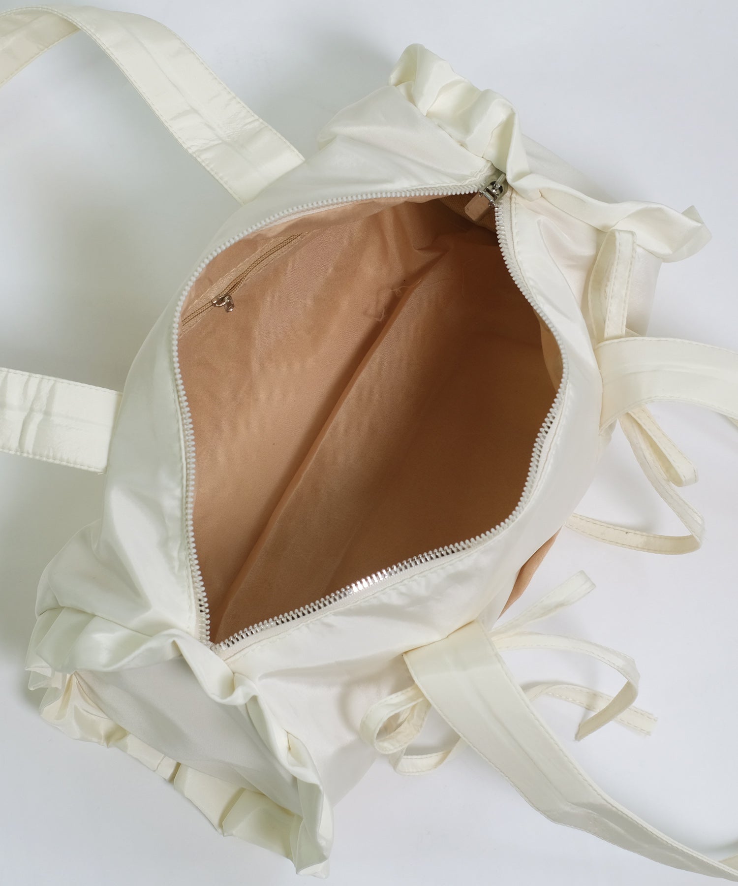 ショップニコニコ ShopNikoNiko リボンフリル ナイロン ボストンバッグ【即納】 フレンチガーリー かばん ハンドバッグ 横長バッグ 筒型バッグ 夏バッグ ダブルハンドル 軽量 蝶々結び レデ