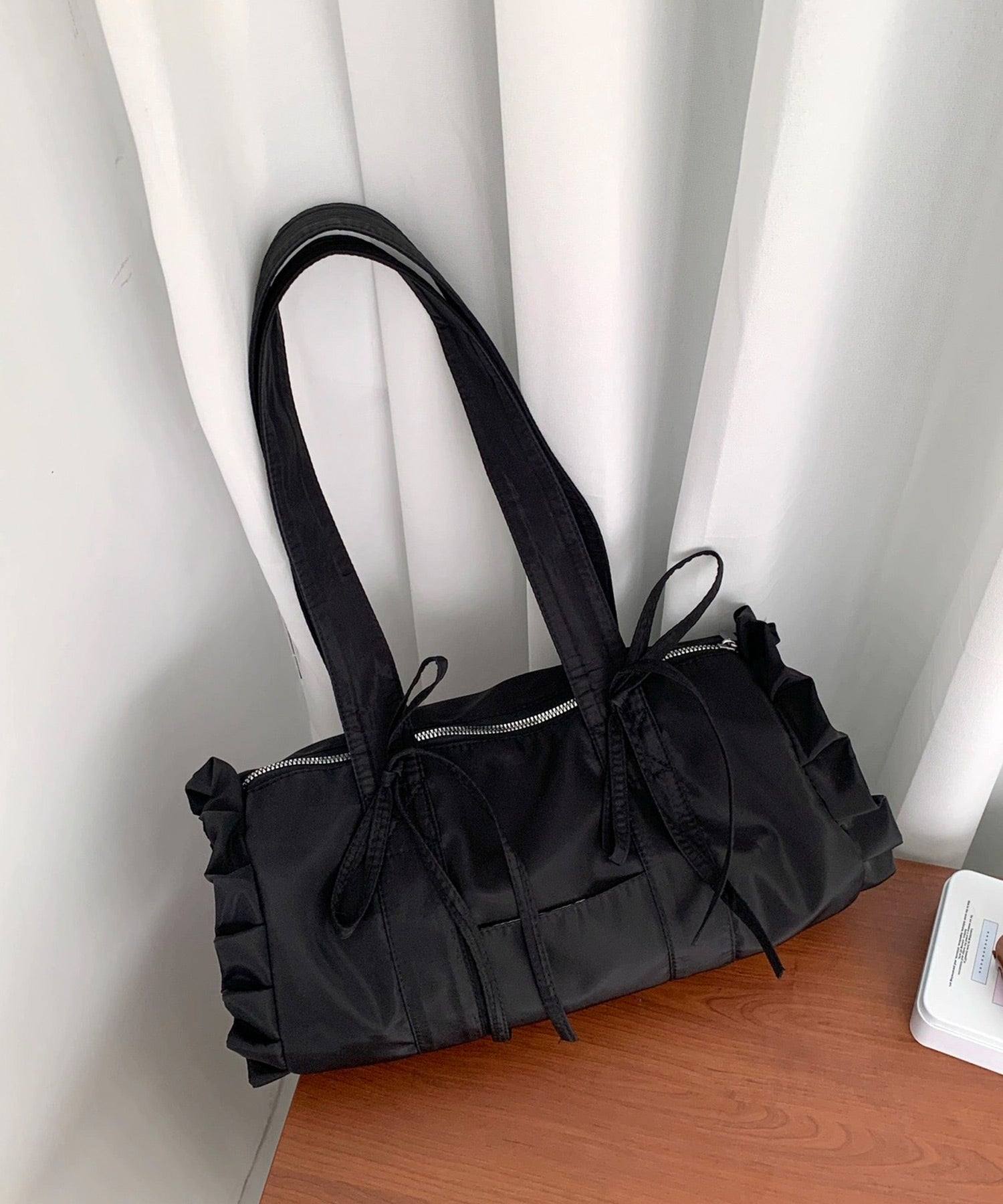 ショップニコニコ ShopNikoNiko リボンフリル ナイロン ボストンバッグ【即納】 フレンチガーリー かばん ハンドバッグ 横長バッグ 筒型バッグ 夏バッグ ダブルハンドル 軽量 蝶々結び レデ,ブラック