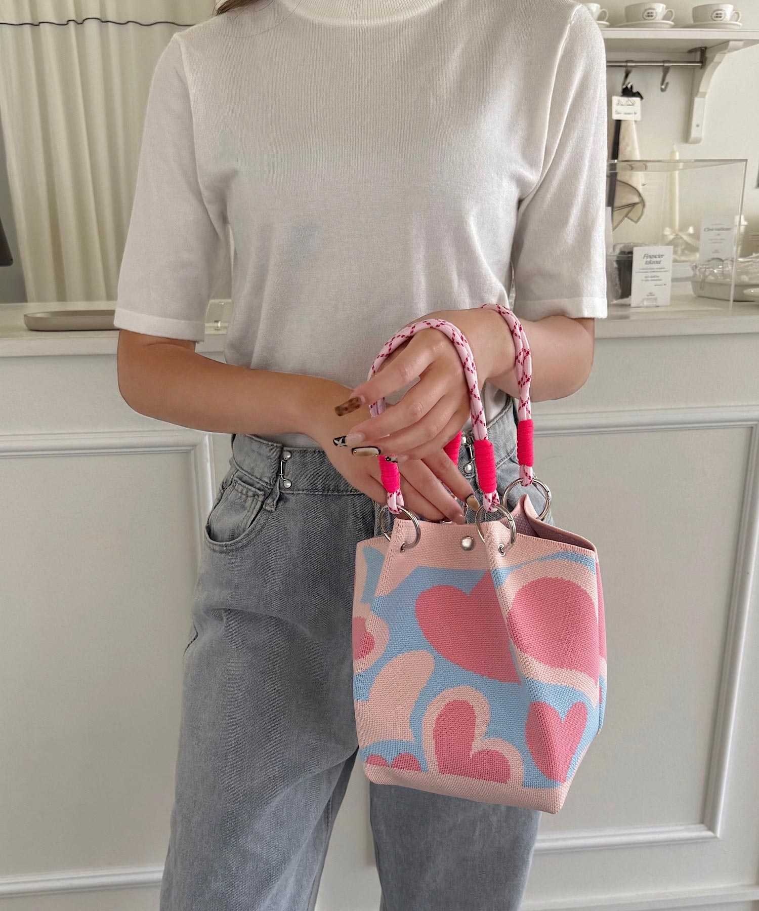 ショップニコニコ ShopNikoNiko コードストラップ カラフル ニットハンドバッグ【即納】 韓国バッグ 春 夏 秋 冬 鞄 カバン かばん ハート柄 花柄 フラワー カラフル ピンク グレー ネイビー グレー (ピンク) ピンク