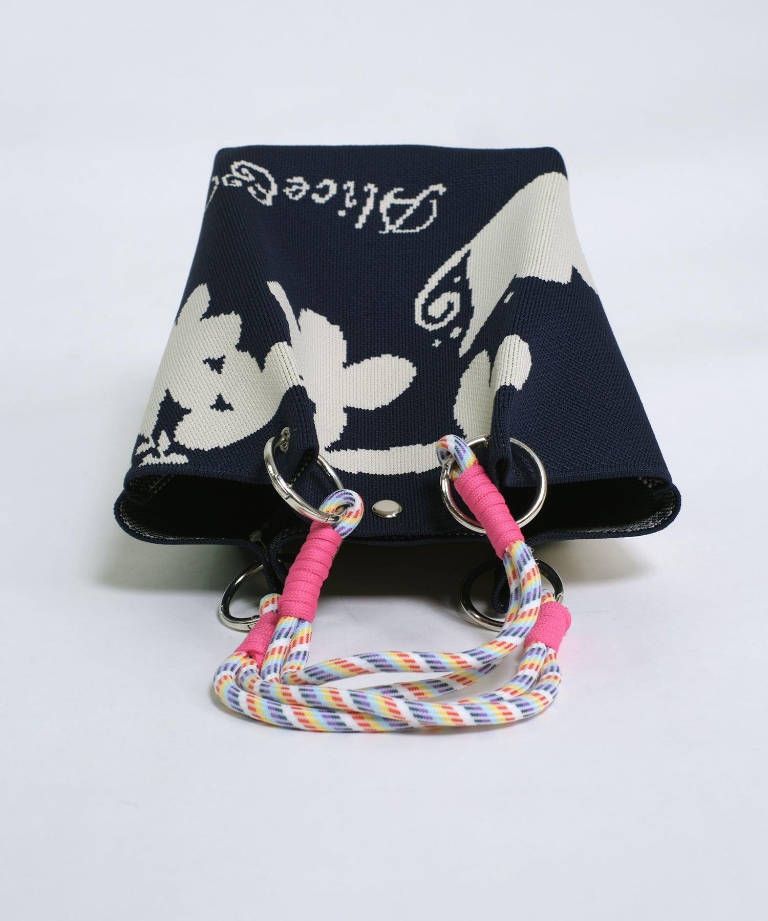 ショップニコニコ ShopNikoNiko コードストラップ カラフル ニットハンドバッグ【即納】 韓国バッグ 春 夏 秋 冬 鞄 カバン かばん ハート柄 花柄 フラワー カラフル ピンク グレー ネイビー グレー (ピンク) ピンク