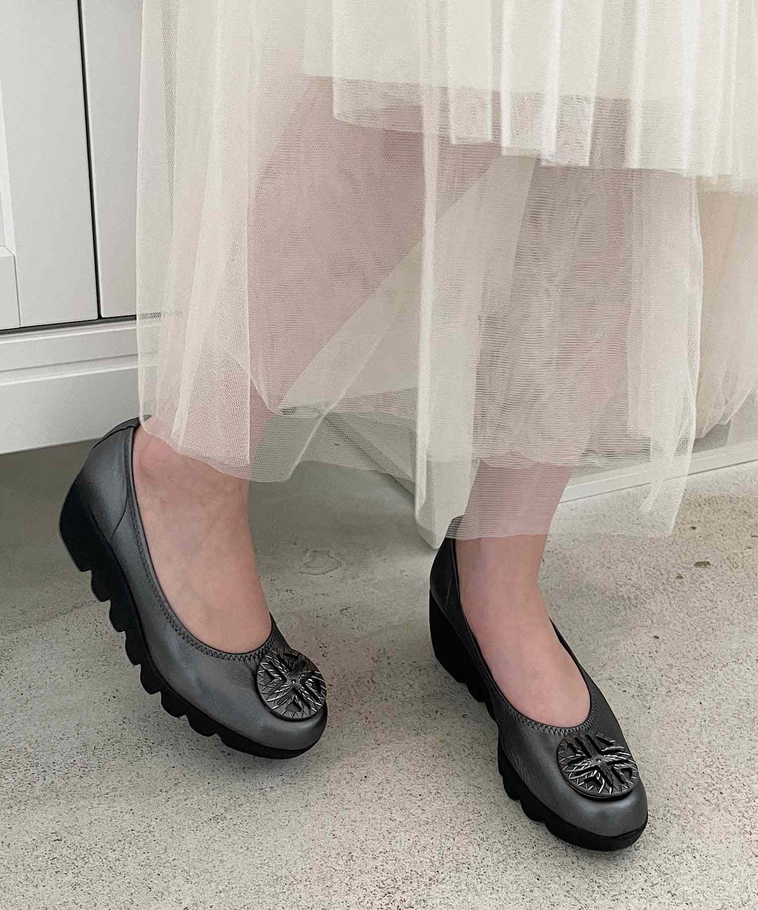 ショップニコニコ ShopNikoNiko 日本製 究極の履き心地 ウェッジソールパンプス【即納】パンプス 痛くない コンフォートシューズ 低反発 ファーストコンタクト 美脚 厚底 レディース オフィス