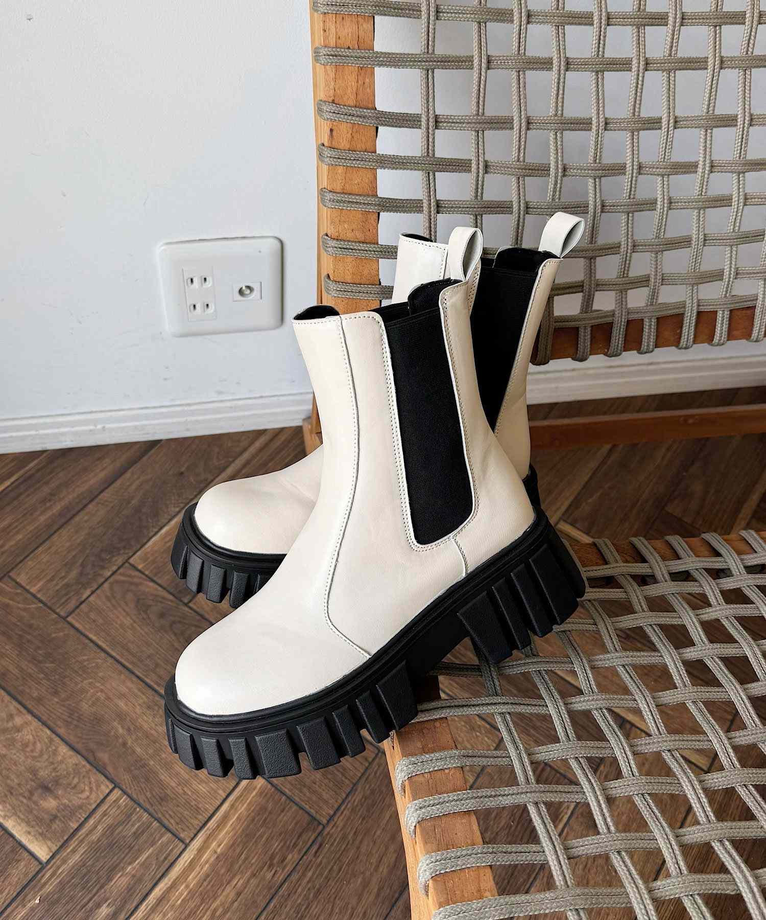 ショップニコニコ ShopNikoNiko ボリュームソール 厚底サイドゴア チェルシーブーツ【11月初旬】韓国ファッション 韓国カジュアル シューズ 靴 ブーツ トラックソール 楽ちん 歩きやすい