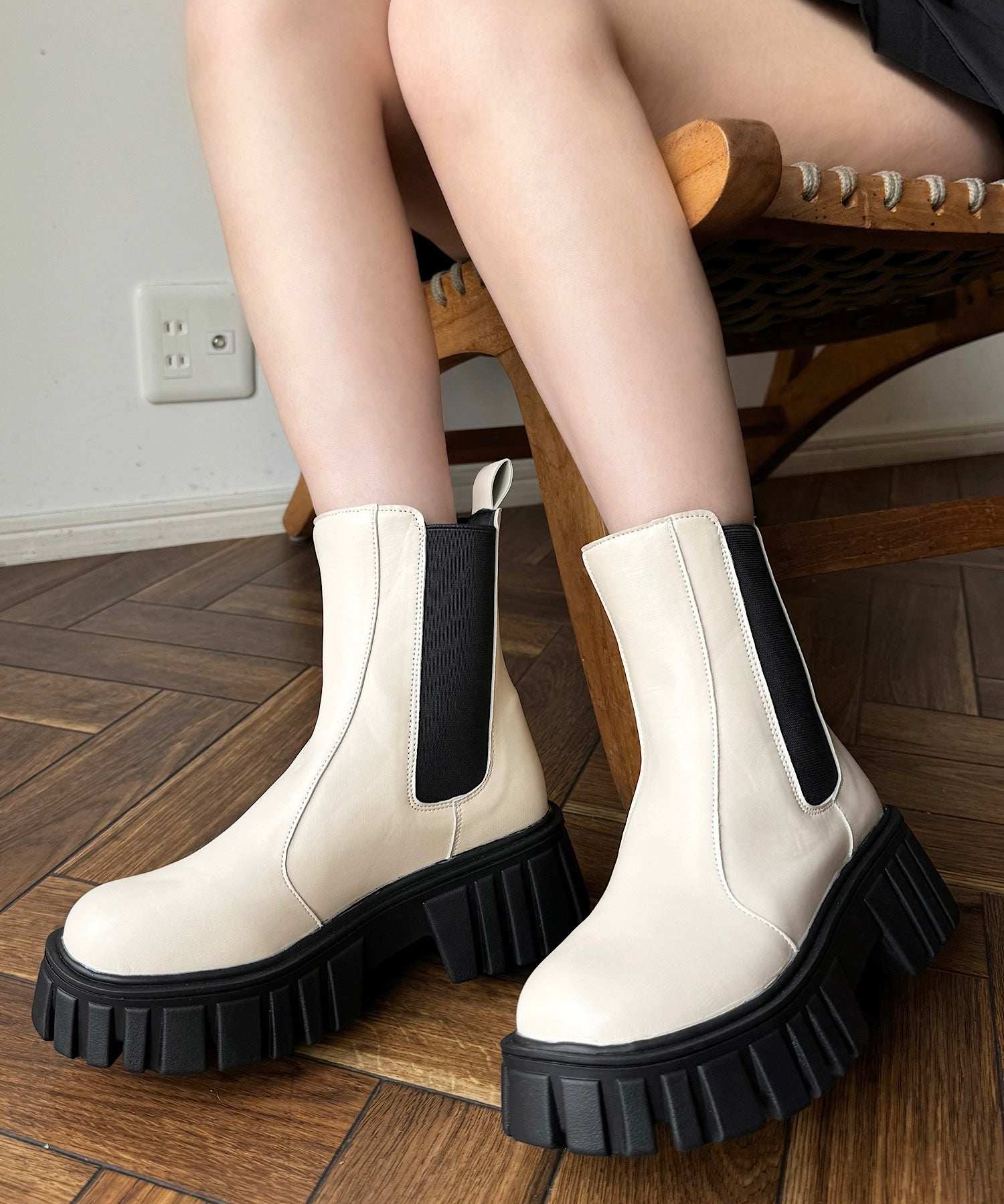 ショップニコニコ ShopNikoNiko ボリュームソール 厚底サイドゴア チェルシーブーツ【11月初旬】韓国ファッション 韓国カジュアル シューズ 靴 ブーツ トラックソール 楽ちん 歩きやすい