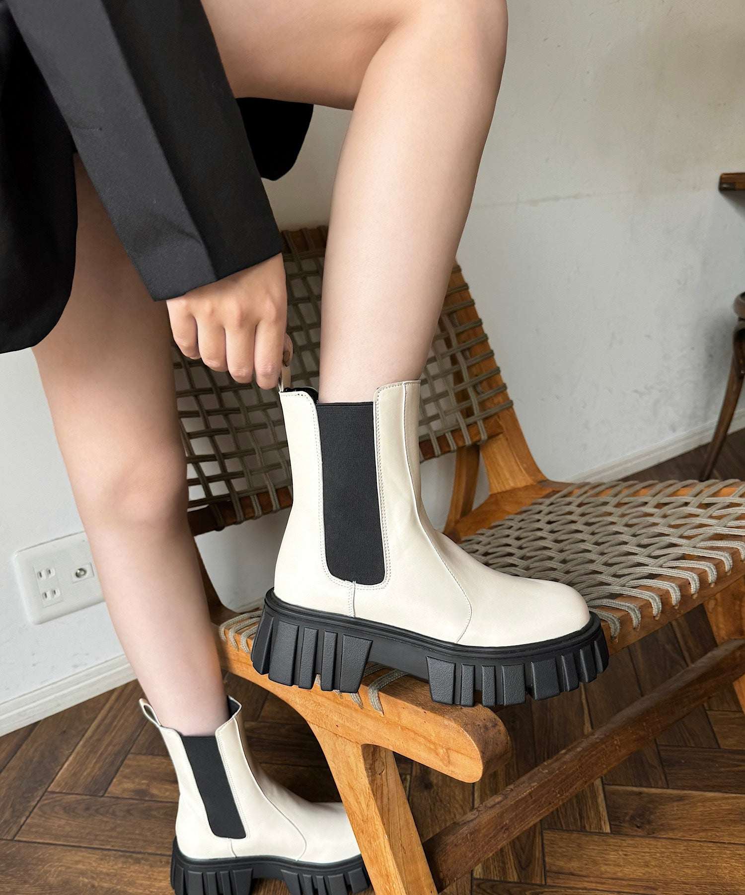 ショップニコニコ ShopNikoNiko ボリュームソール 厚底サイドゴア チェルシーブーツ【11月初旬】韓国ファッション 韓国カジュアル シューズ 靴 ブーツ トラックソール 楽ちん 歩きやすい