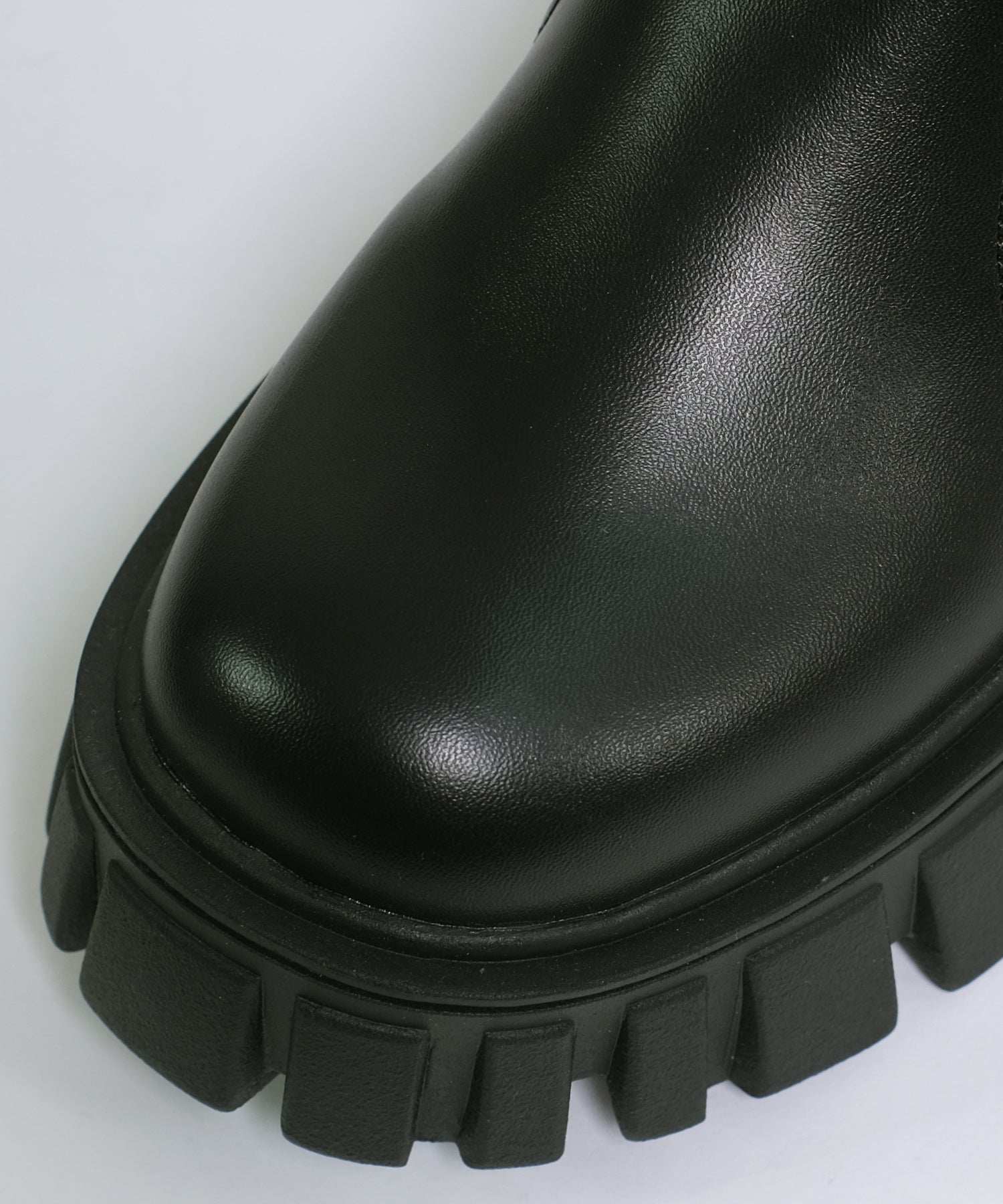 ショップニコニコ ShopNikoNiko ボリュームソール 厚底サイドゴア チェルシーブーツ【11月初旬】韓国ファッション 韓国カジュアル シューズ 靴 ブーツ トラックソール 楽ちん 歩きやすい