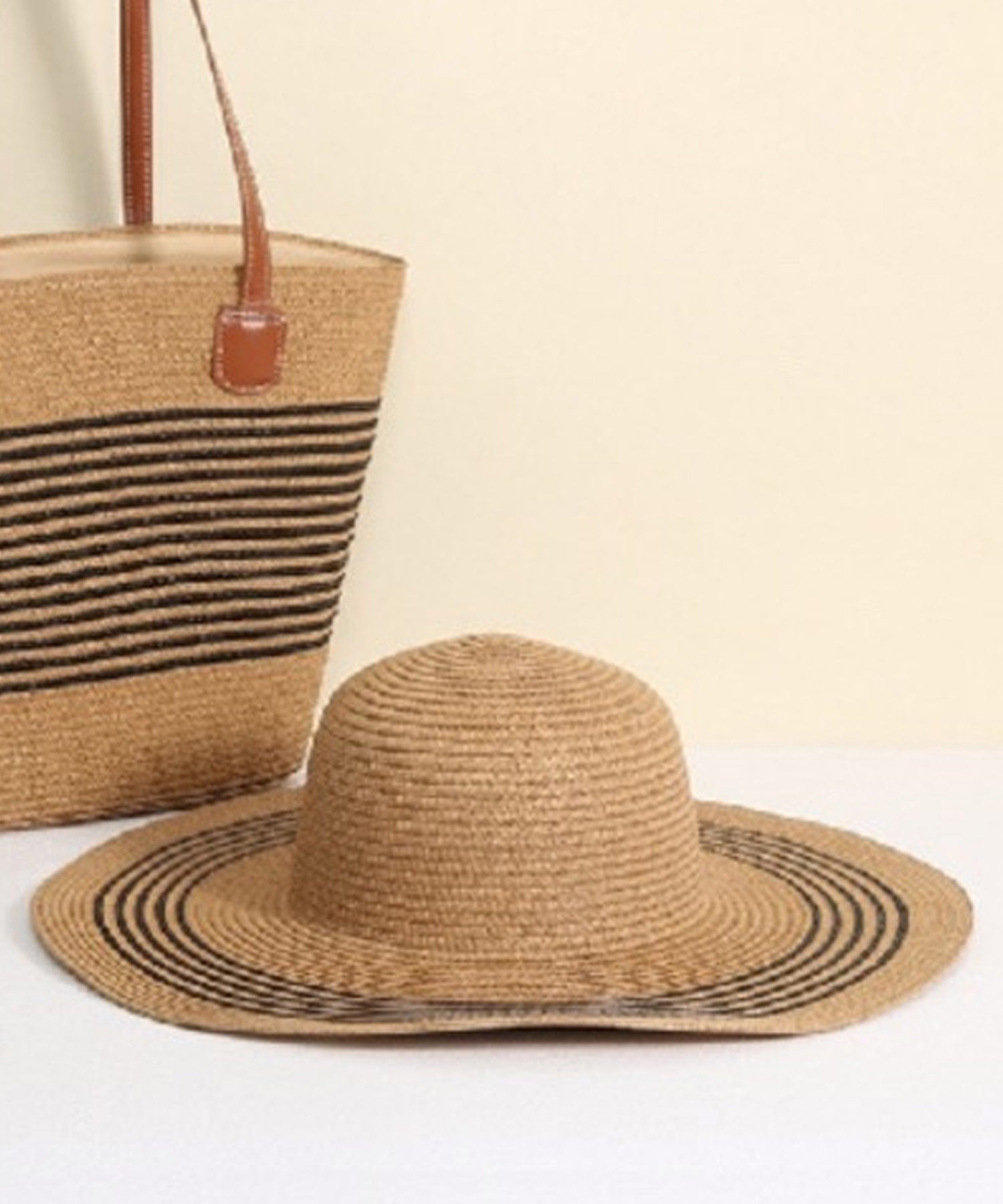 ショップニコニコ ShopNikoNiko つば広 ペーパー編み 麦わら帽子【即納】韓国カジュアル アウトドア キャンプ 海 ビーチ リゾート プール 帽子 ペーパーハット ストローハット ハット ストロー編み (ブラウン) ブラウン