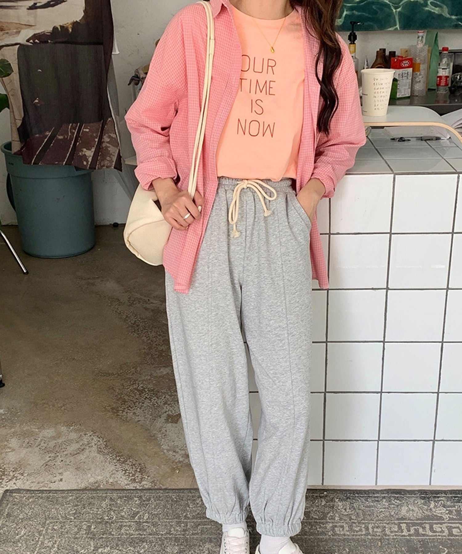 ショップニコニコ ShopNikoNiko ロゴプリント パステルカラー 半袖Tシャツ ma 【即納】韓国カジュアル 韓国ガーリー 春 夏 秋 ベーシックTシャツ クルーネック ロゴプリント ロゴT ロゴTシャツ (ピンク) ピンク