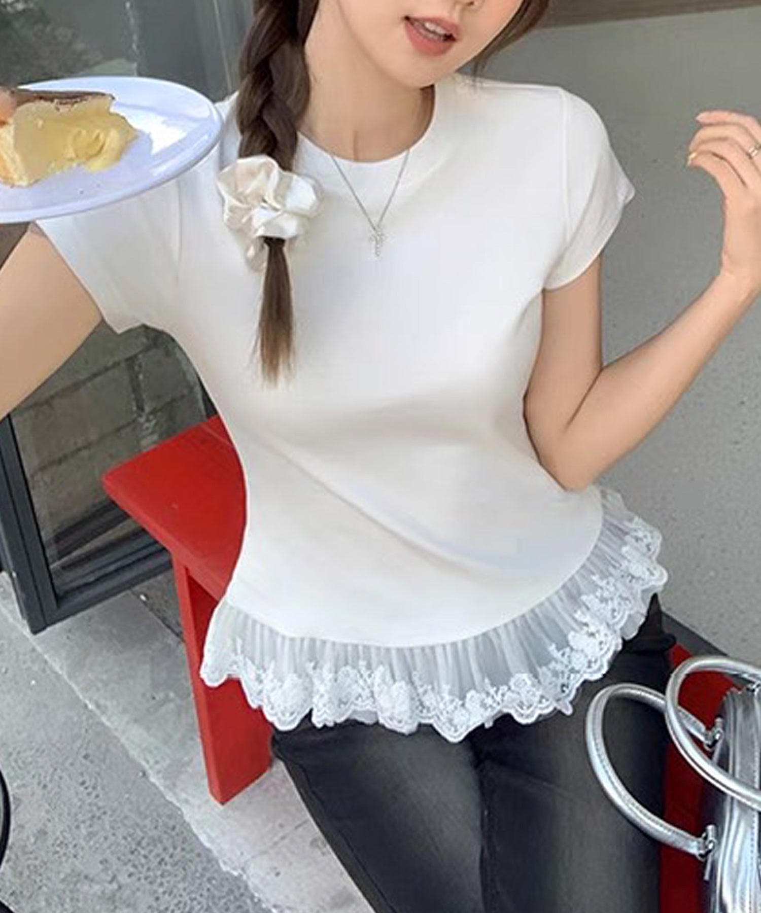 ショップニコニコ ShopNikoNiko ヘムレース レイヤード風 スリムTシャツ ma 【即納】韓国ガーリー フレンチガーリー バレエコア 春 夏 秋 半袖 クルーネック レースヘム フリル ホワイト 白 (ホワイト) ホワイト