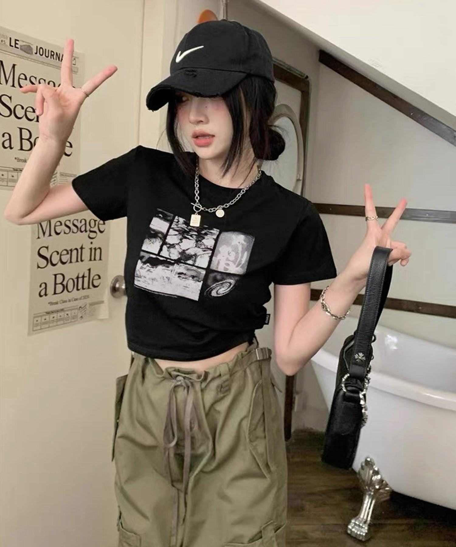 ショップニコニコ ShopNikoNiko モノクロフォトプリント ショート丈 チビTシャツ ma 【即納】韓国カジュアル トップス Tシャツ チビT クロップド丈 ミニ丈 フォトプリント レトロプリント ブラック (ブラック) ブラック