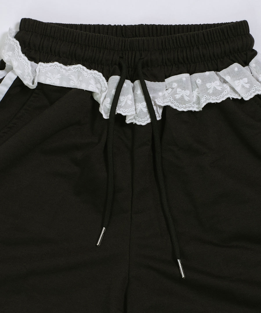 ショップニコニコ ShopNikoNiko レース付き サイドライン スウェットショートパンツ ma 【即納】ブロークコア バレエコア ボトムス パンツ 短パン トラックパンツ ウエストゴム ウエストレース 脚長効果 (ブラック) ブラック