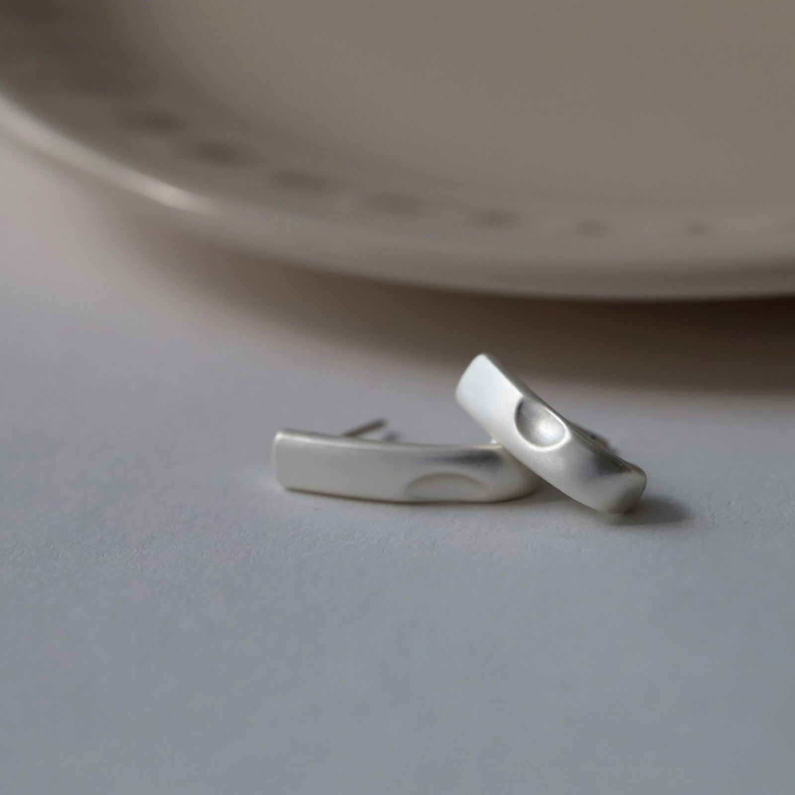 ノエルマーケット Noelmarket ピアス 金属アレルギー対応 つけっぱなし ニッケルフリー 18kコーティング シンプル 人気 30代 40代 大人 おしゃれ 誕生日 プレゼント (シルバー) シルバー