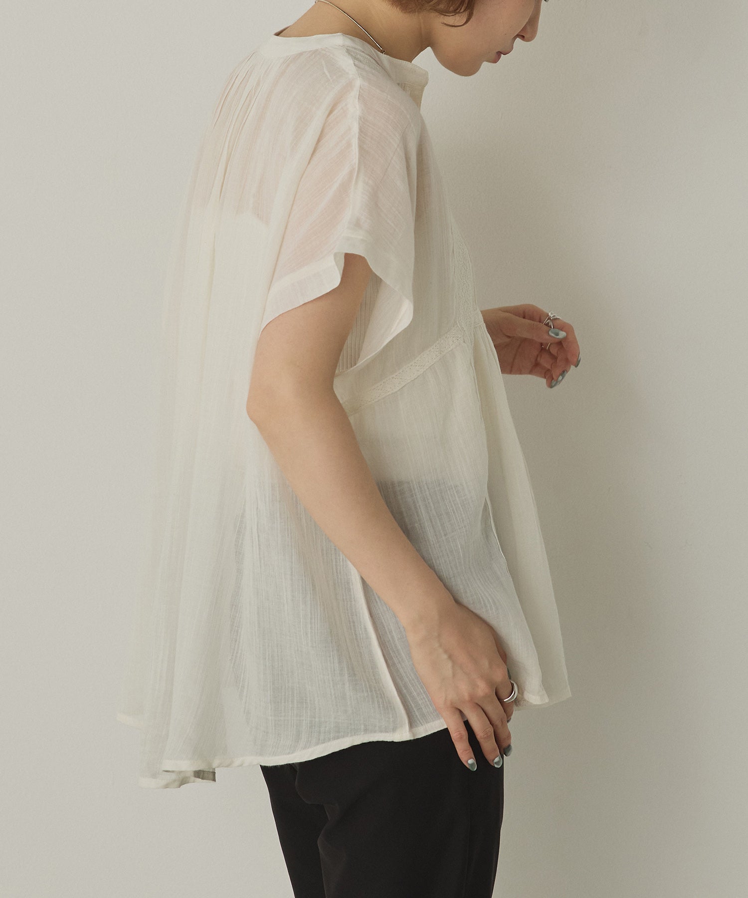 ノイア Noia ピンタック レースブラウス (オフホワイト) オフホワイト