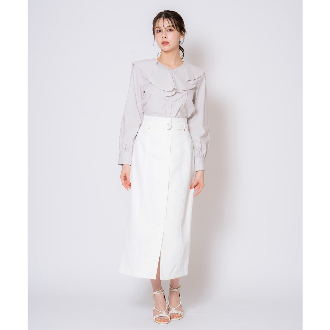 ノエラ Noela フリルタックブラウス (サックス) サックス