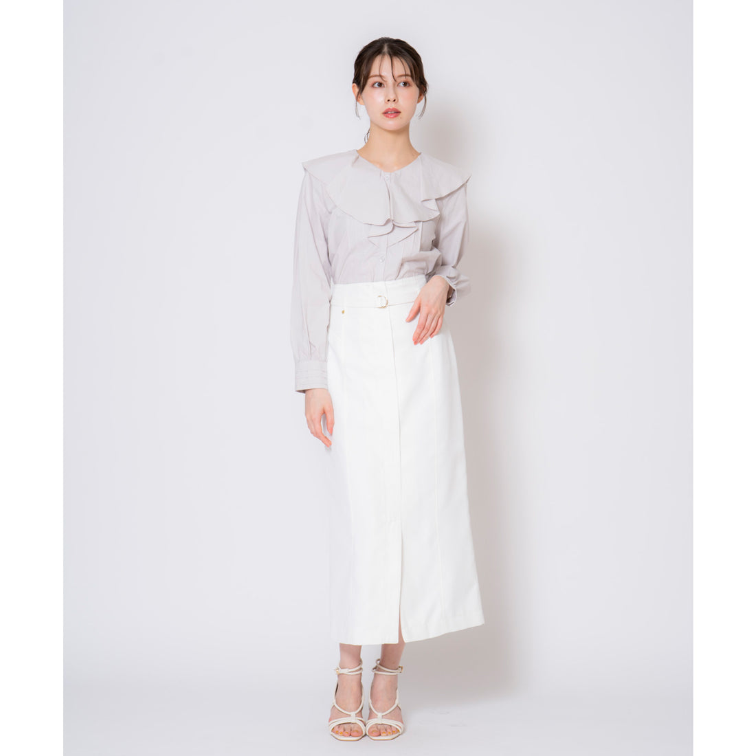 ノエラ Noela フリルタックブラウス (サックス) サックス