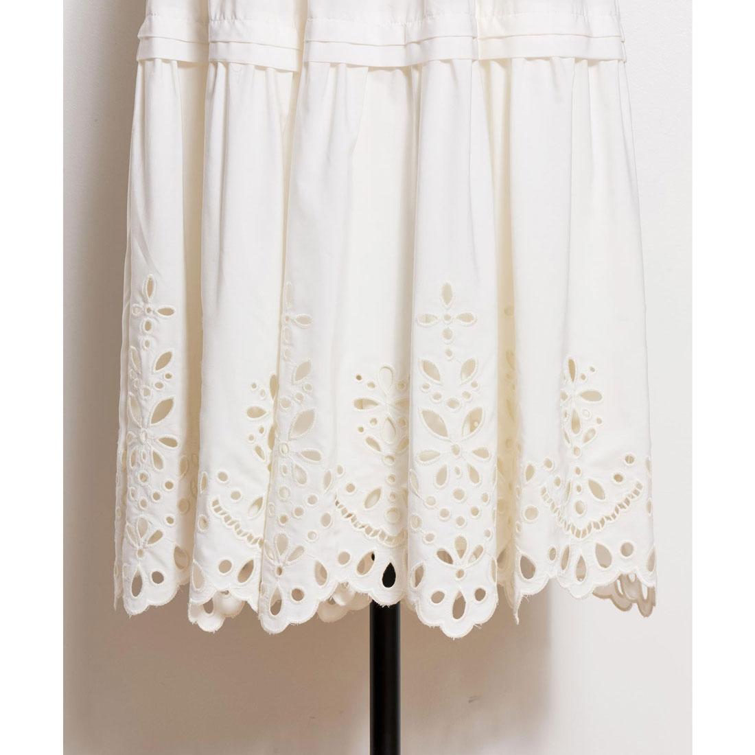 ノエラ NOELA 刺繍マキシスカート (サックス) サックス