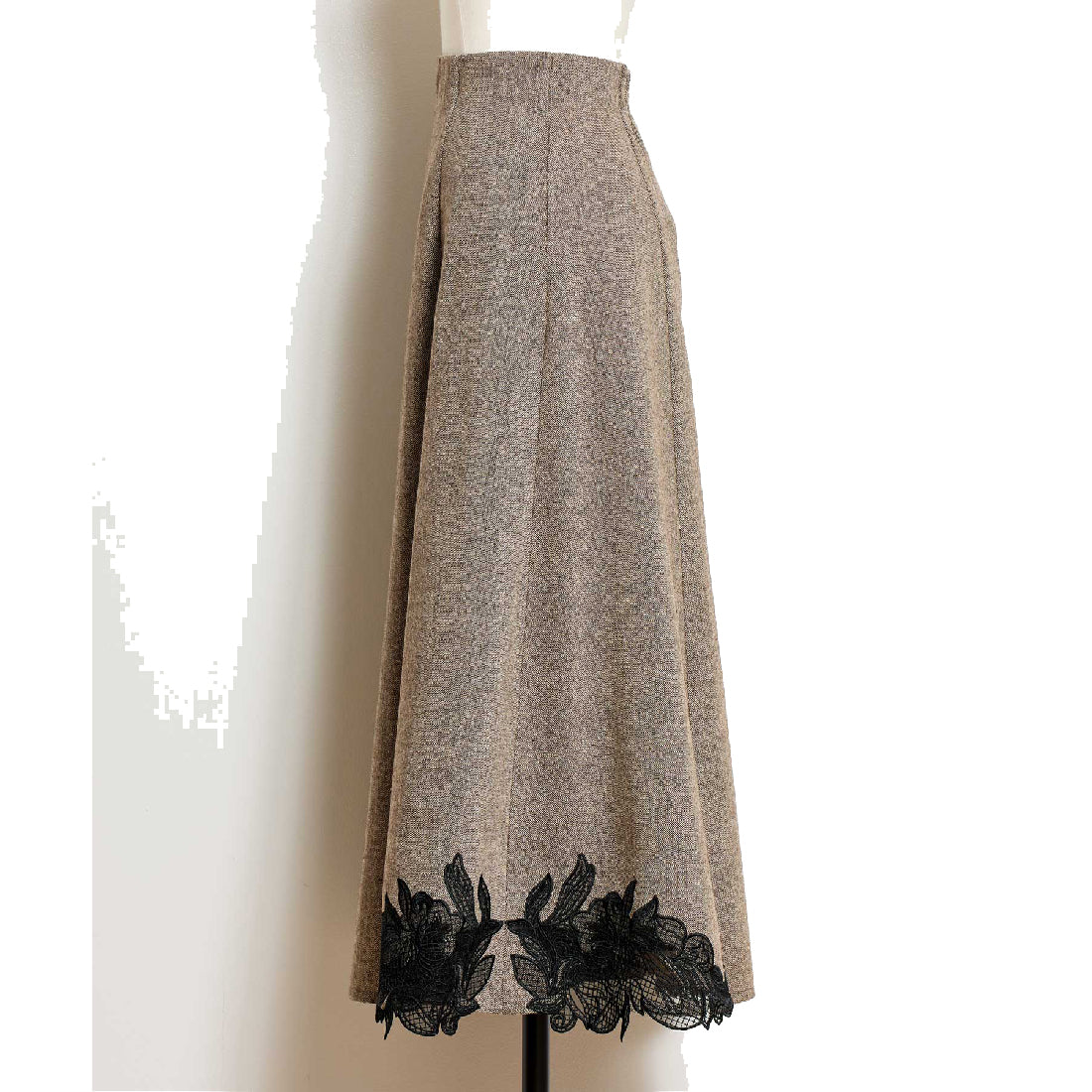 ノエラ NOELA カットワーク刺繍ツイードスカート (チャ) チャ