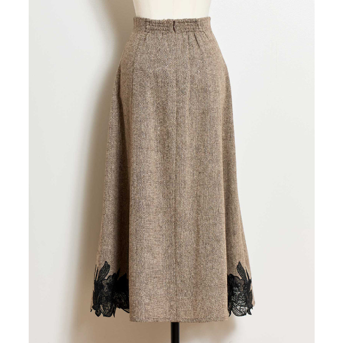 ノエラ NOELA カットワーク刺繍ツイードスカート (チャ) チャ