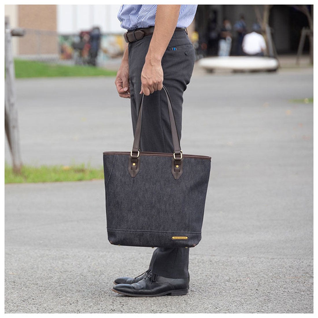 後院家庭後院家庭Innfith牛仔布垂直手提袋