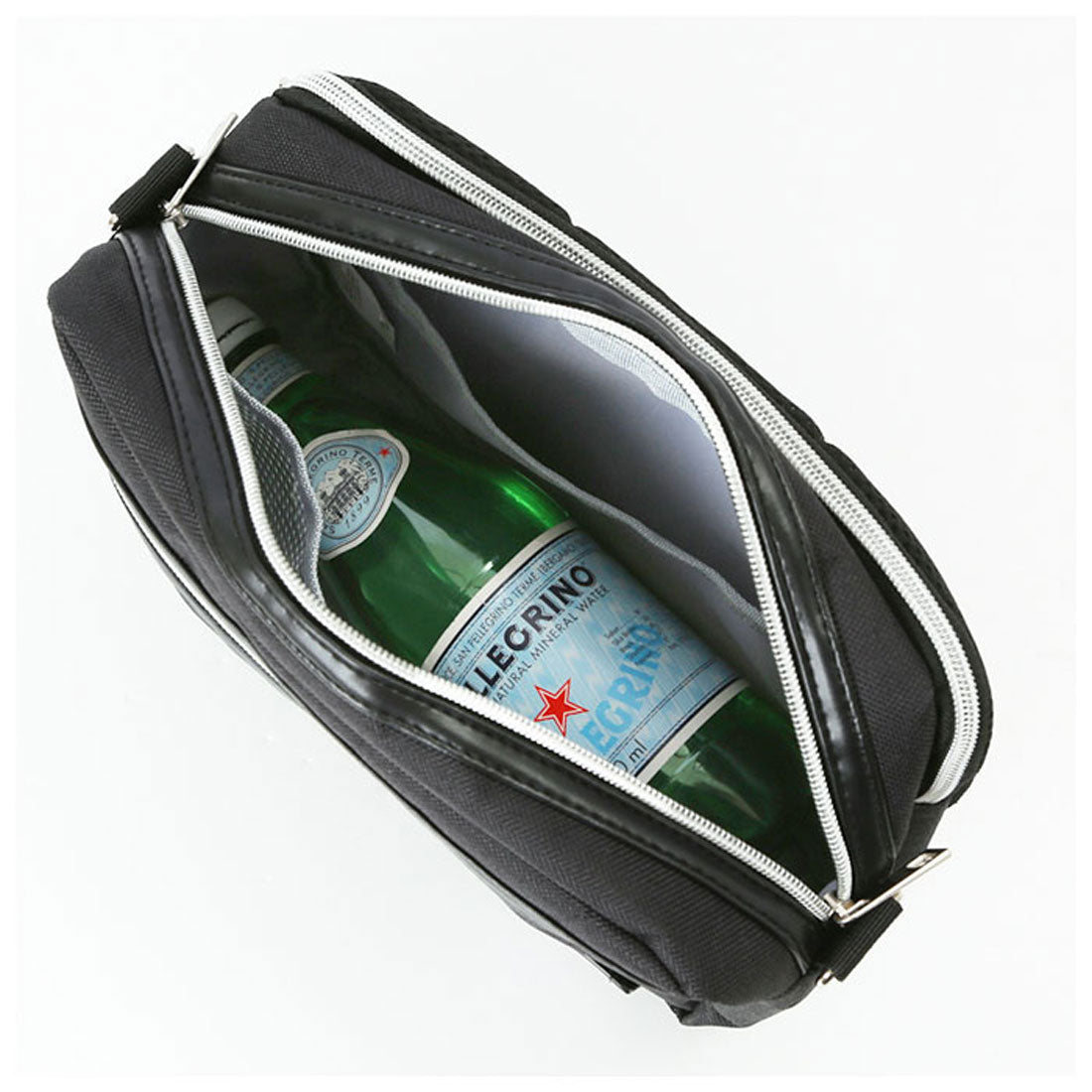 バックヤードファミリー BACKYARD FAMILY Pallas Design サコッシュショルダー マチあり