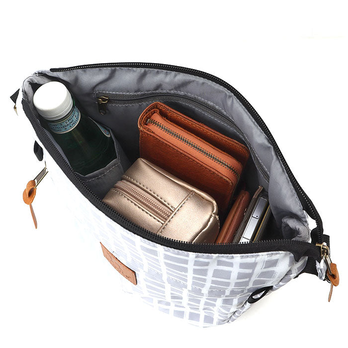 バックヤードファミリー BACKYARD FAMILY kippis キッピス 台形ショルダーバッグ