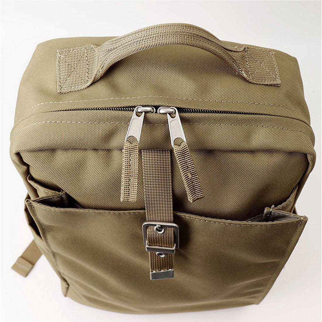 バックヤードファミリー BACKYARD FAMILY anelloGRANDE ロモ リュック (IV.アイボリー) IV.アイボリー