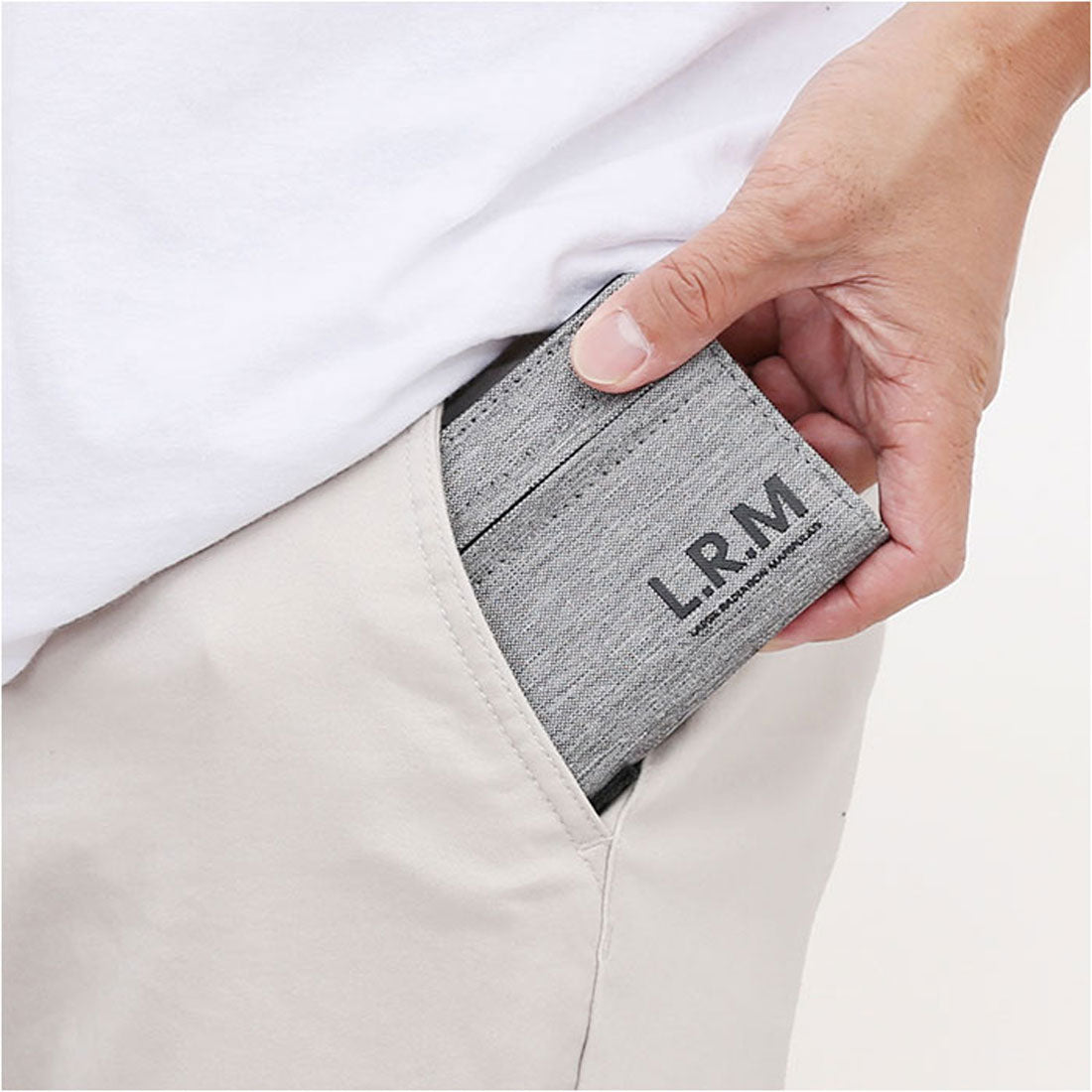 バックヤードファミリー BACKYARD FAMILY L.R.M 隠しジップミドル財布 (ブラック) ブラック