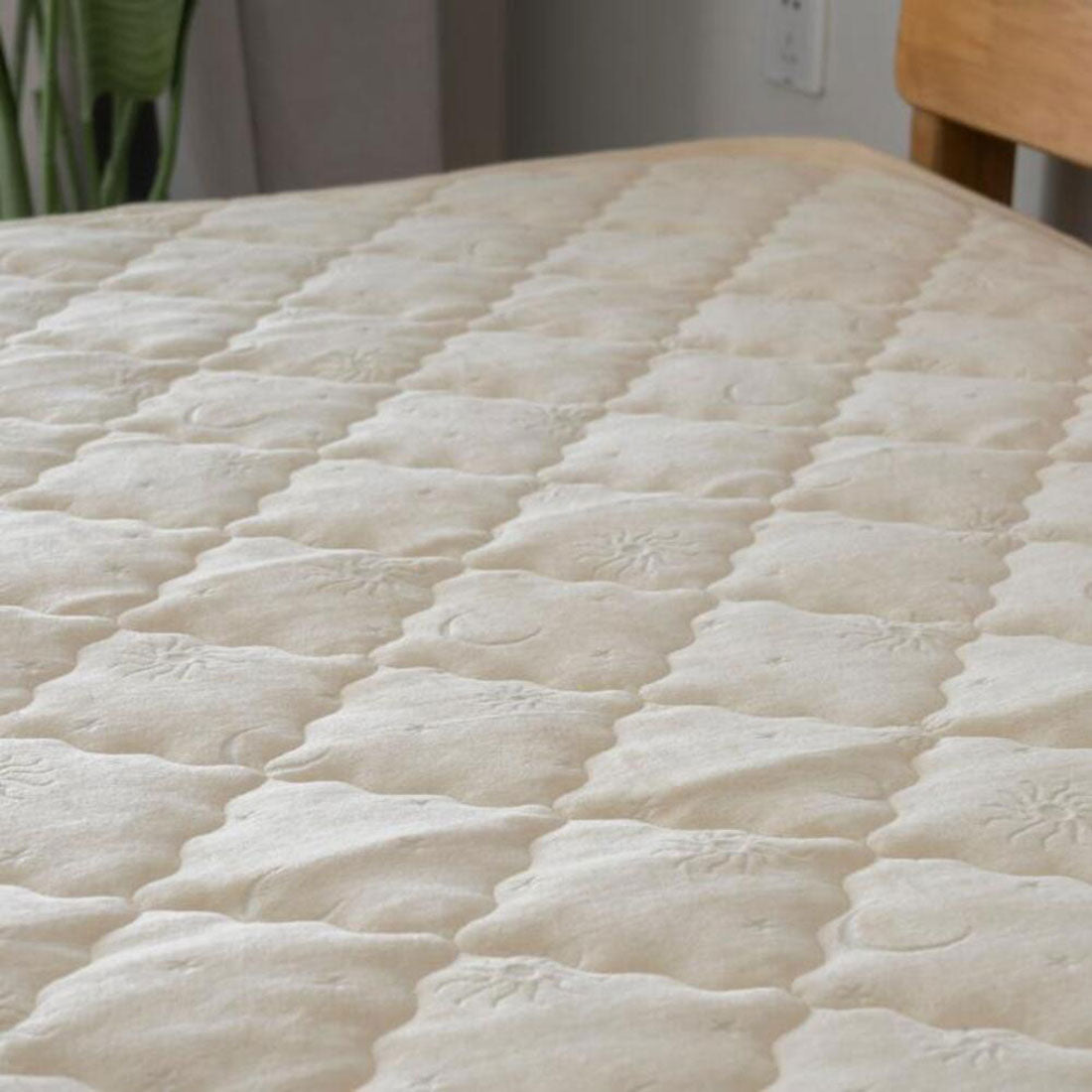 バックヤードファミリー BACKYARD FAMILY キルト刺繍敷パッド セミダブル (BE) BE