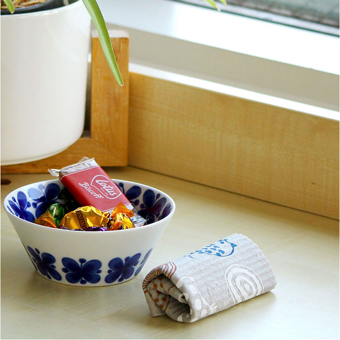 バックヤードファミリー BACKYARD FAMILY 森活 スポンジワイプ (イチゴドロボウ) イチゴドロボウ