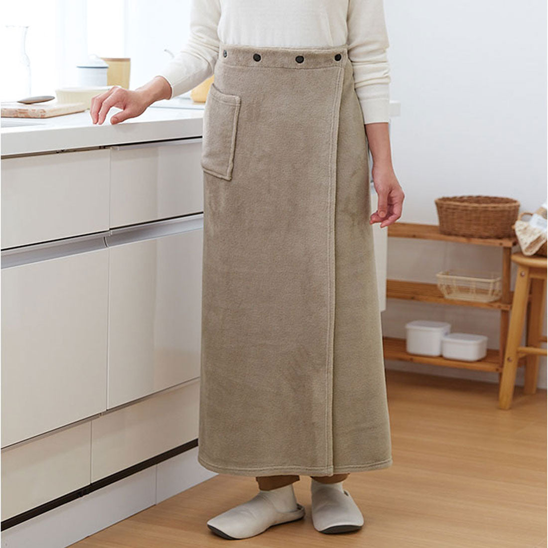 バックヤードファミリー BACKYARD FAMILY 寒がりさんが考えた足ぽかロング巻きスカート (ネイビー) ネイビー