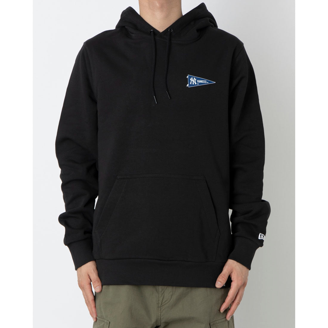 ニューエラ NEW ERA MLB フラッグ グラフィック フーディ パーカー (ブラック) ブラック