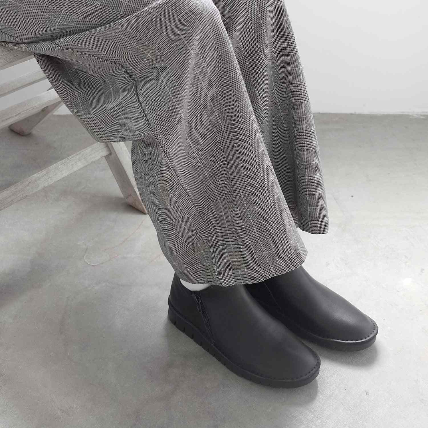 ノイエ ディフュージョン neue diffusion 【4E設計】軽量ショートブーツ/ND22653