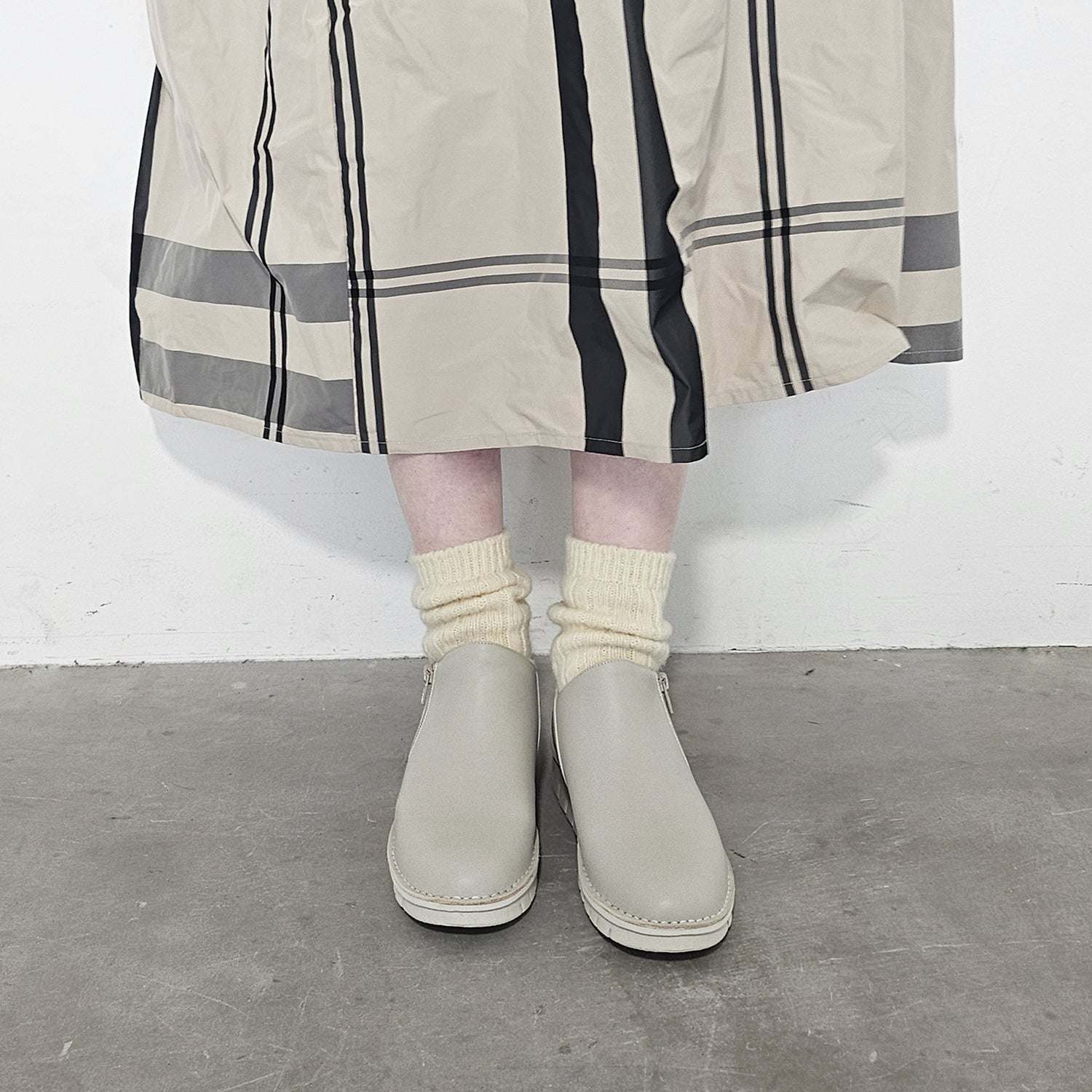 ノイエ ディフュージョン neue diffusion 【4E設計】軽量ショートブーツ/ND22653