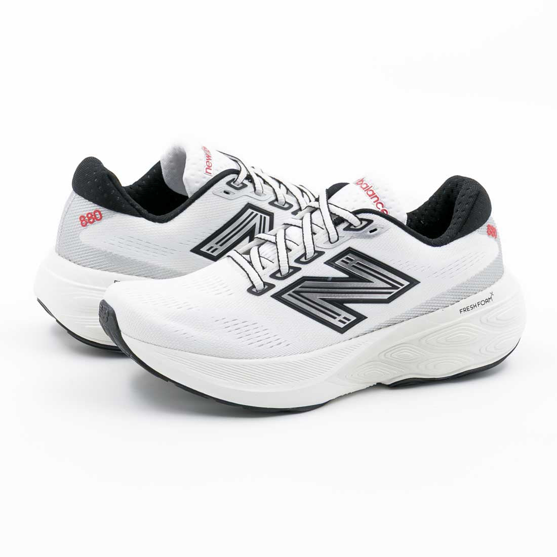 ニューバランス New Balance レディース スニーカー Fresh Foam X 880 v15 W880 ウォーキング ランニング 歩きやすい 疲れにくい (ホワイト/ブラック(O15)) ホワイト/ブラック(O15)