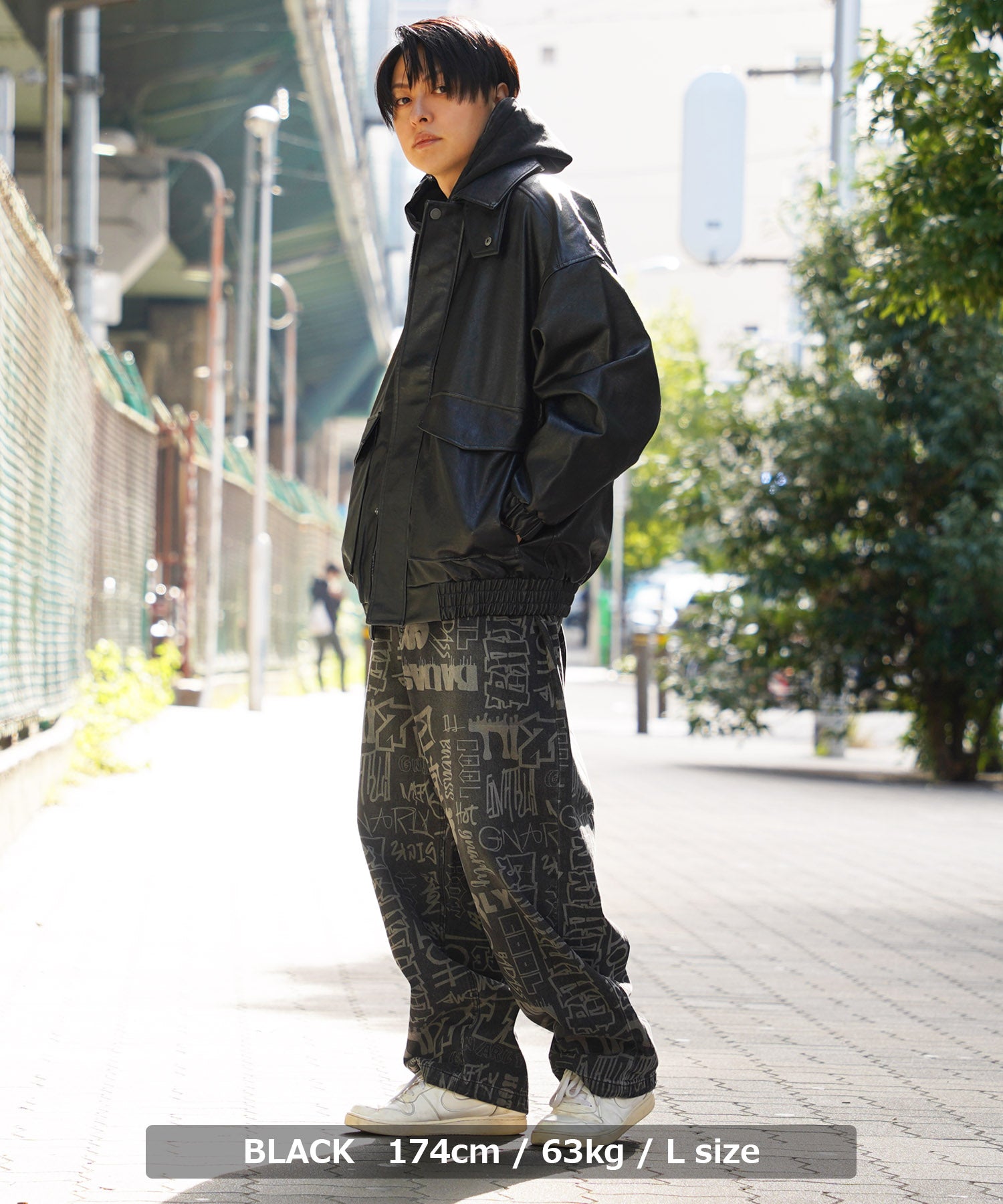 ワンフォークロージング 1111clothing ◆グラフィティアート ワイドデニムパンツ◆ デニム ワイドパンツ メンズ ゆったり デニムパンツ レディース バギーパンツ グラフィティ 文字 総柄 ジーンズ