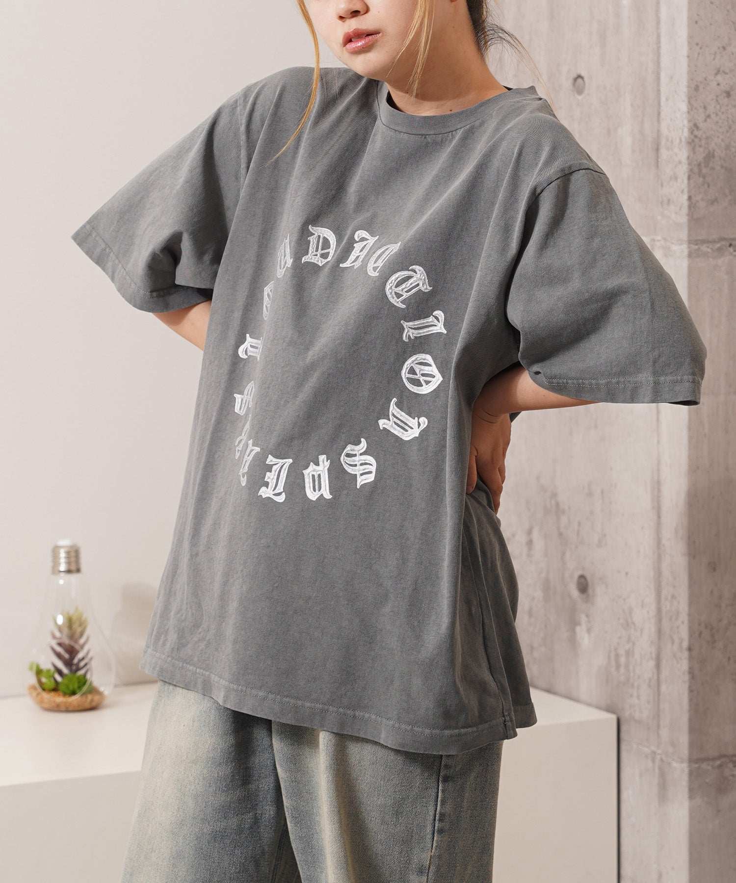 ワンフォークロージング 1111clothing アソートデザイン ピグメントTシャツ (GRAY-3D箔) GRAY-3D箔