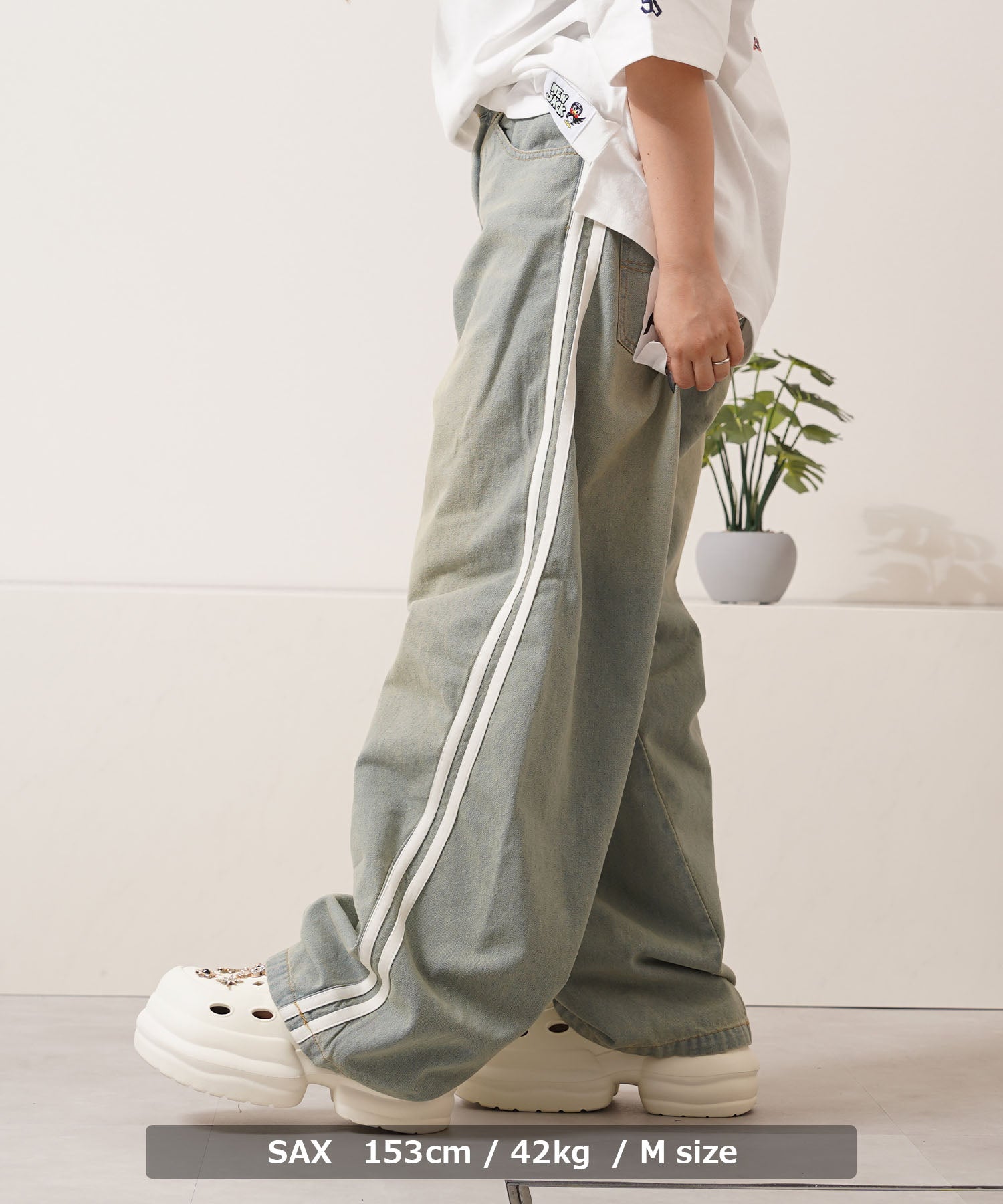 ワンフォークロージング 1111clothing ツイストライン バレルレッグデニム (SAX) SAX